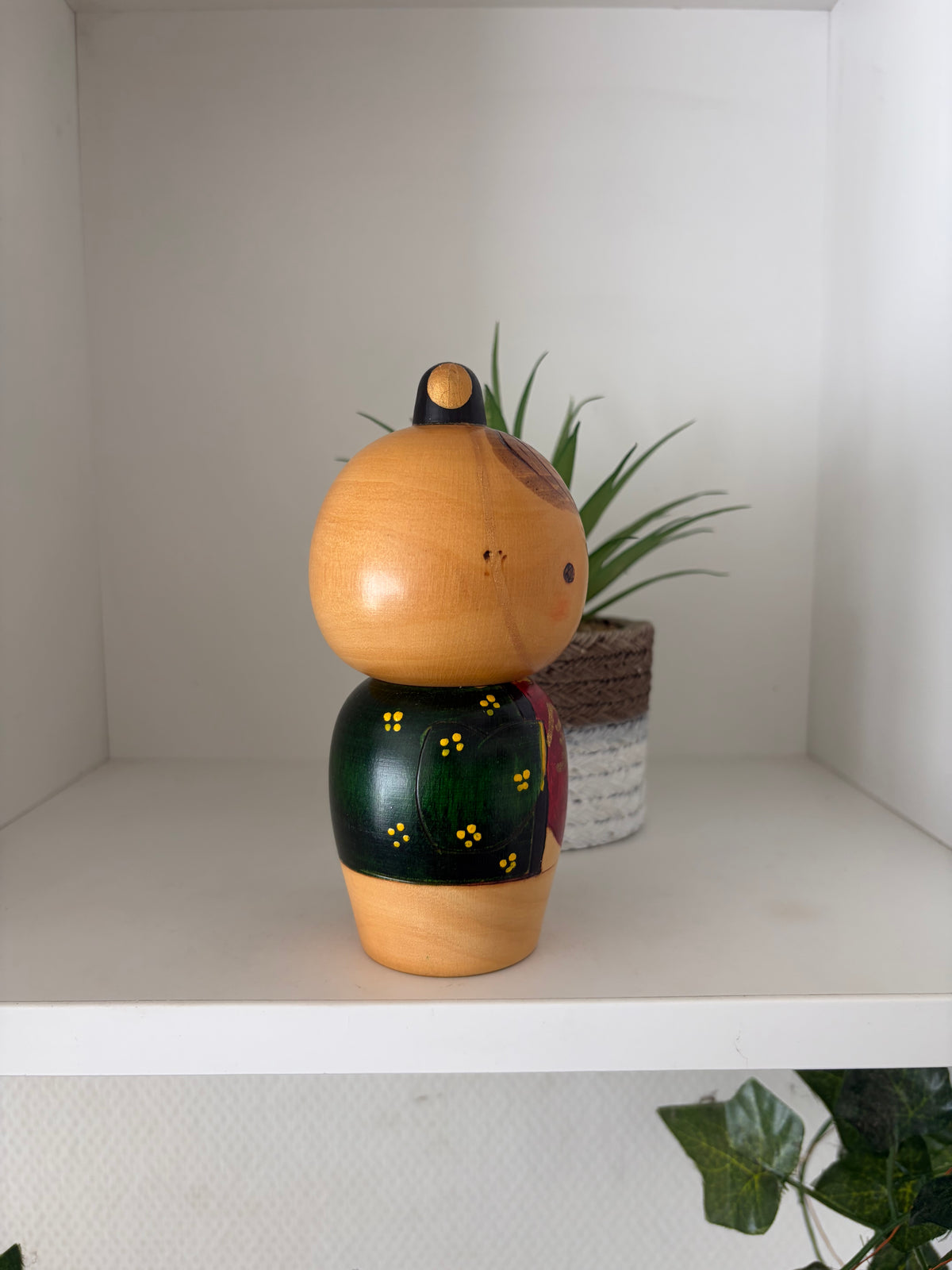 Rare Vintage Sosaku kokeshi by Toa Sekiguchi (1942-)