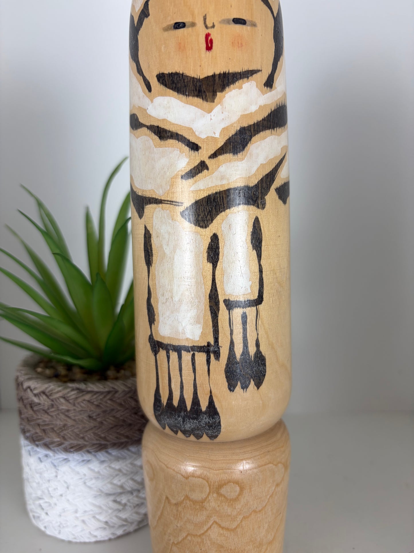 Vintage Sosaku kokeshi by Kiyohara Takao (1916-)