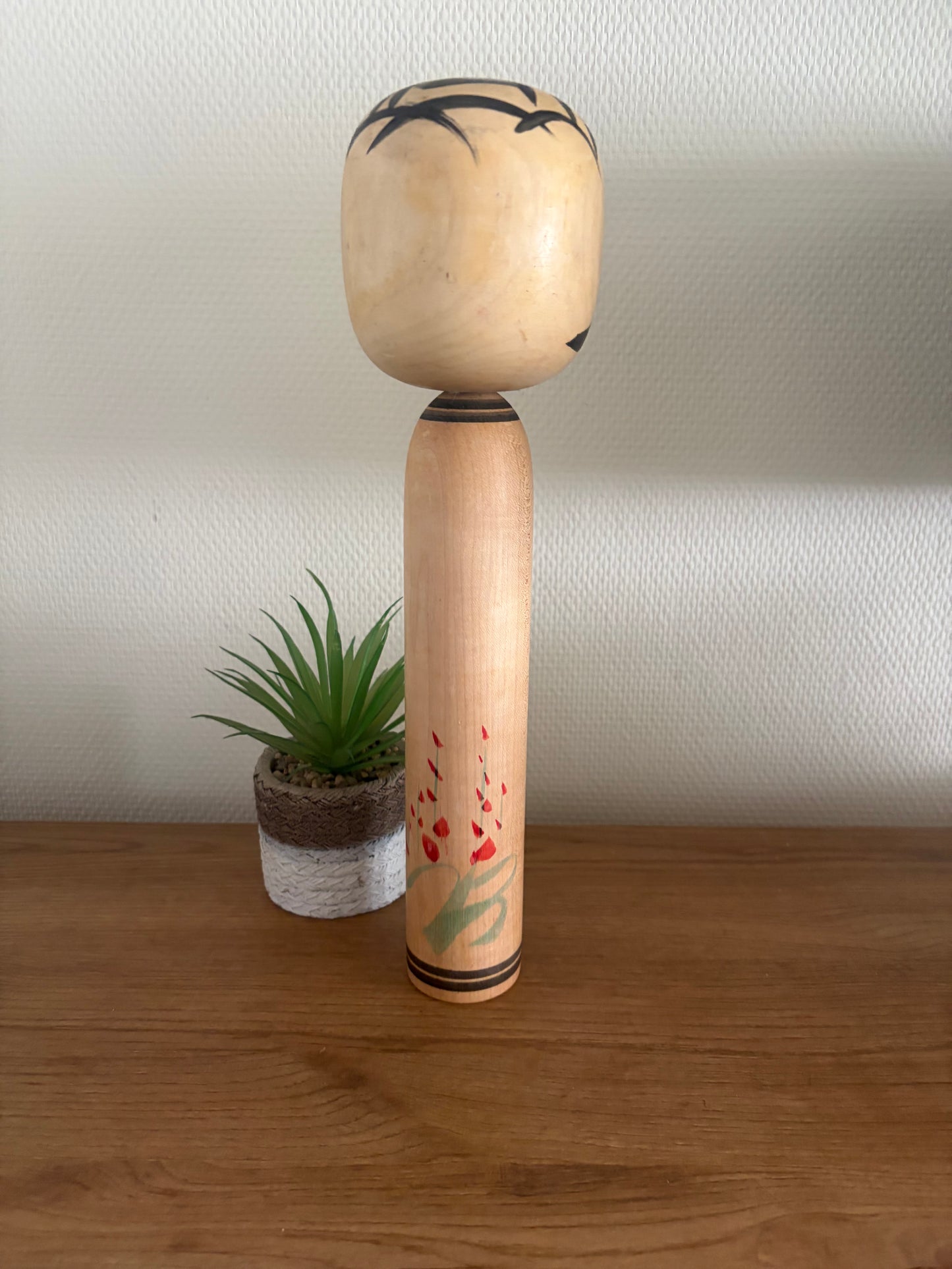 Vintage Monochrome Togatta kokeshi by Sato Fumio