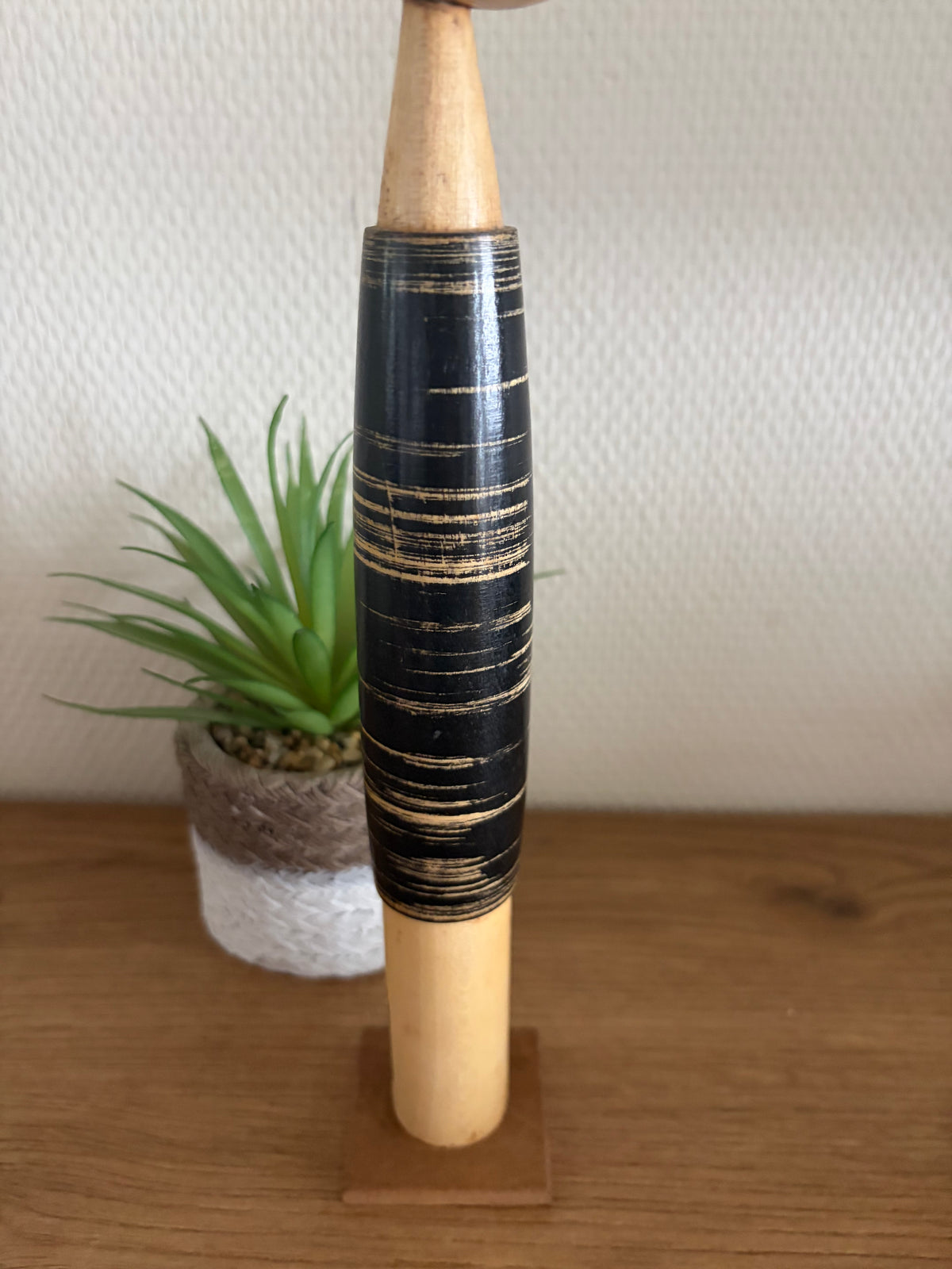 Rare Vintage Sosaku kokeshi by Takanashi Hanpuushi