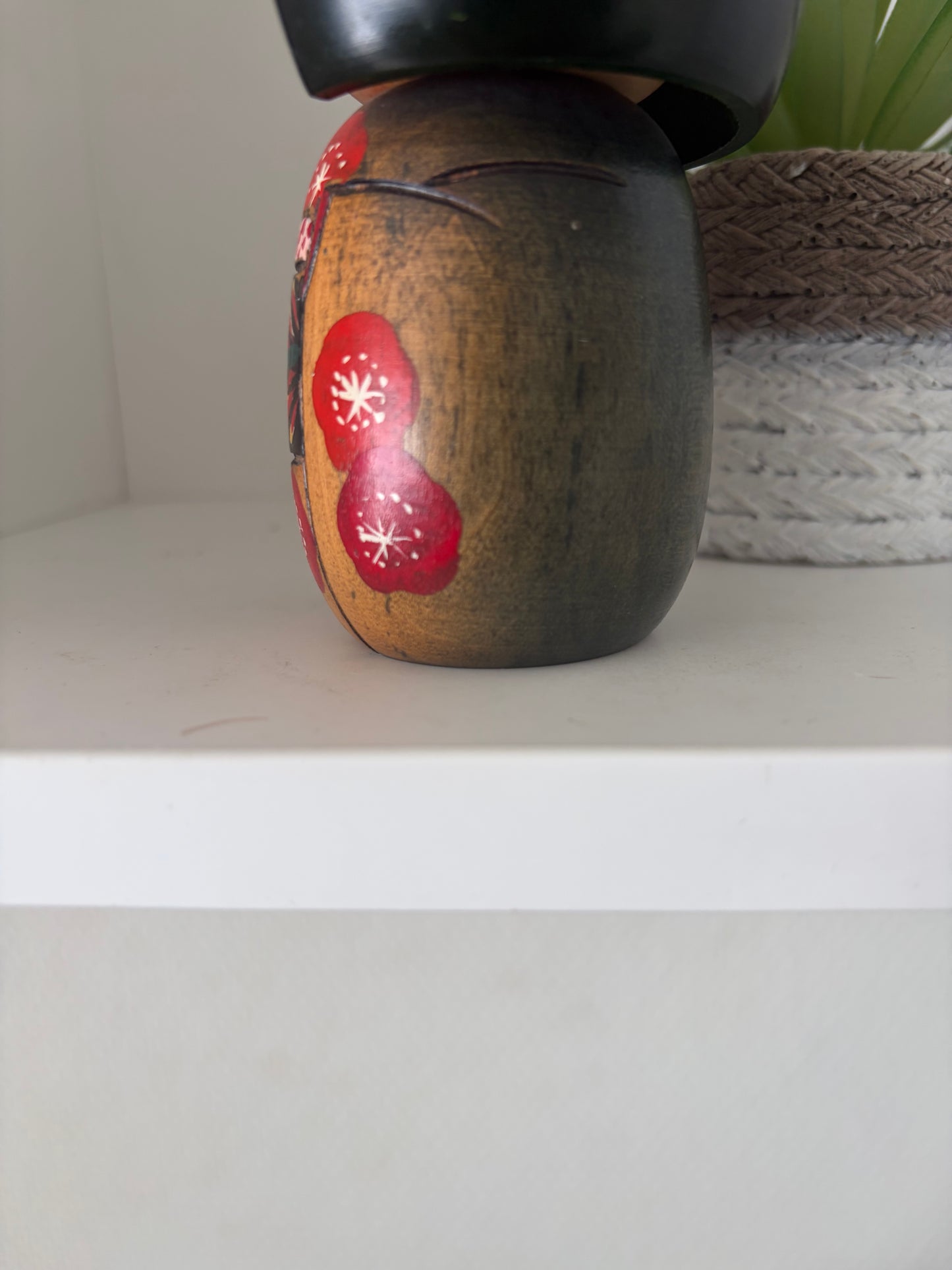 Vintage Gumma kokeshi by Hajime Miyashita (1940-)