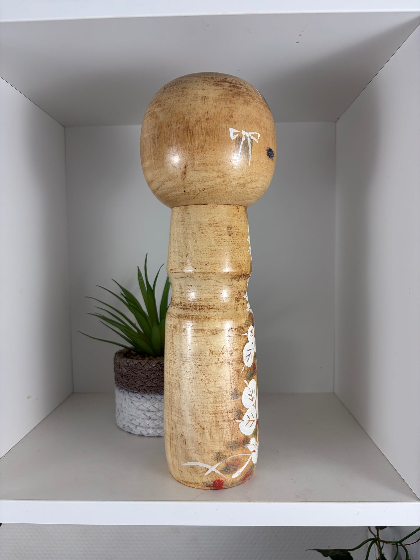 Rare vintage Sosaku kokeshi by Aida Seiho (Harumine) (1926-1998)