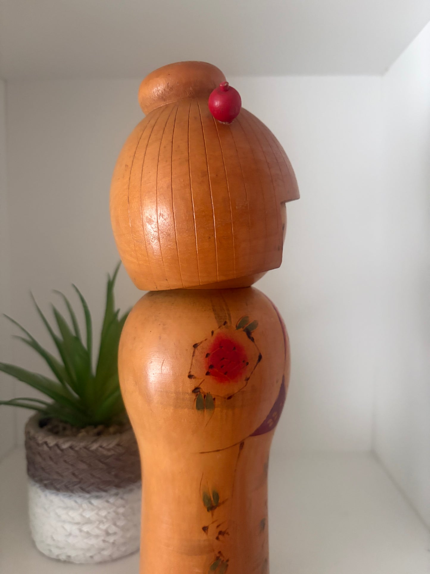 Vintage Sosaku kokeshi by Kishi Sadao (1932-1998)