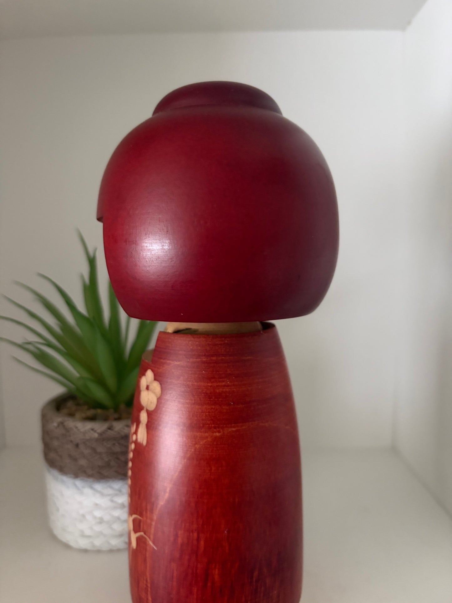 Vintage Sosaku kokeshi by Sato Suigai (1920-)