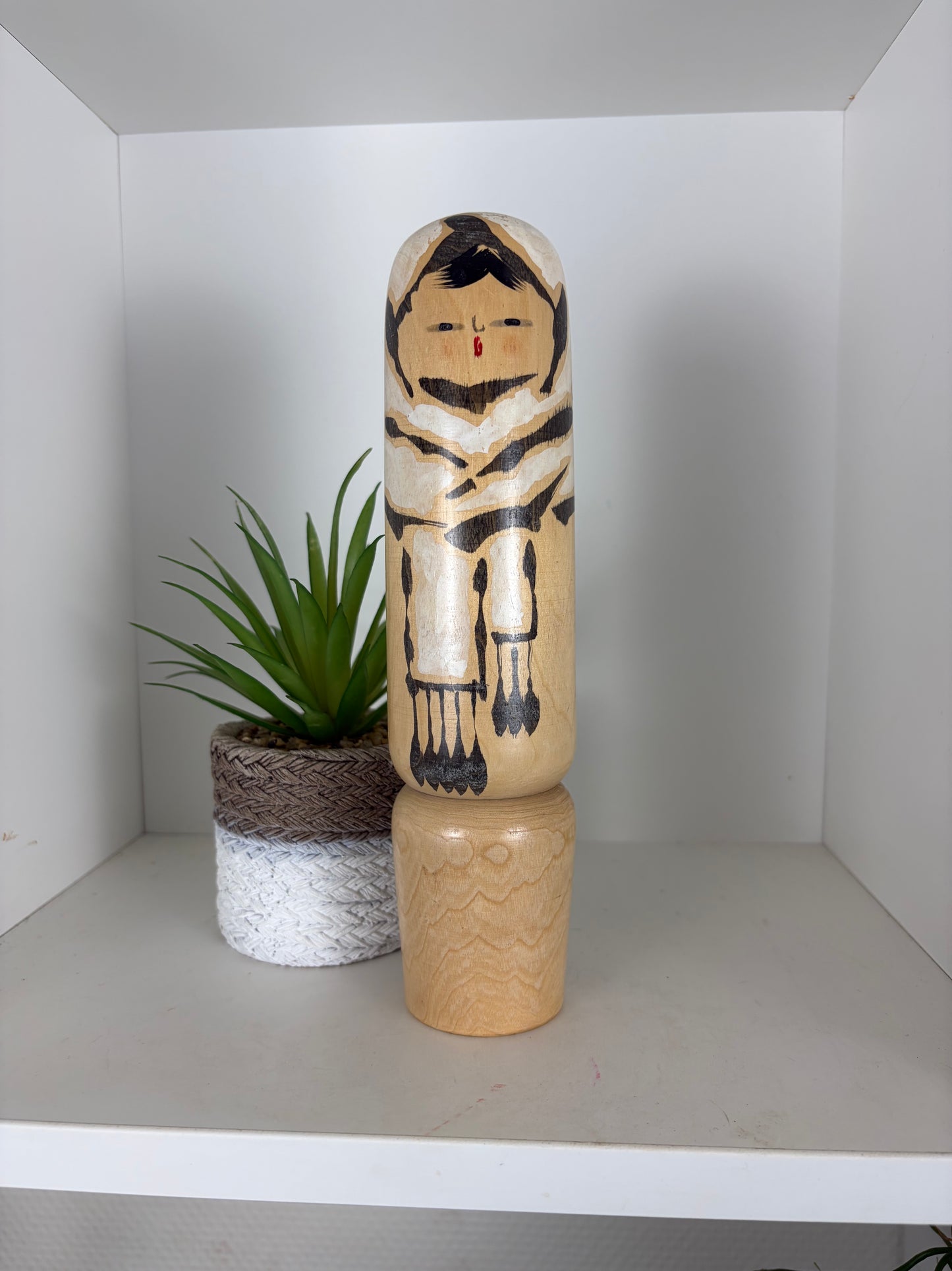 Vintage Sosaku kokeshi by Kiyohara Takao (1916-)