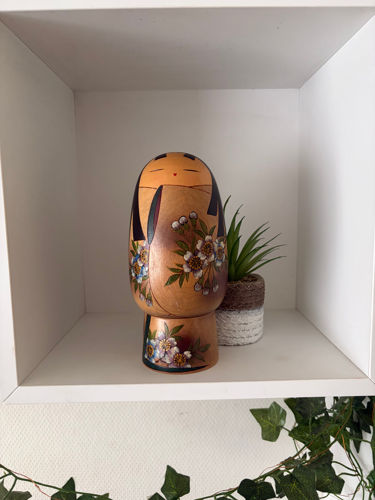 Rare vintage Sosaku kokeshi by Sato Suigai (1920-)