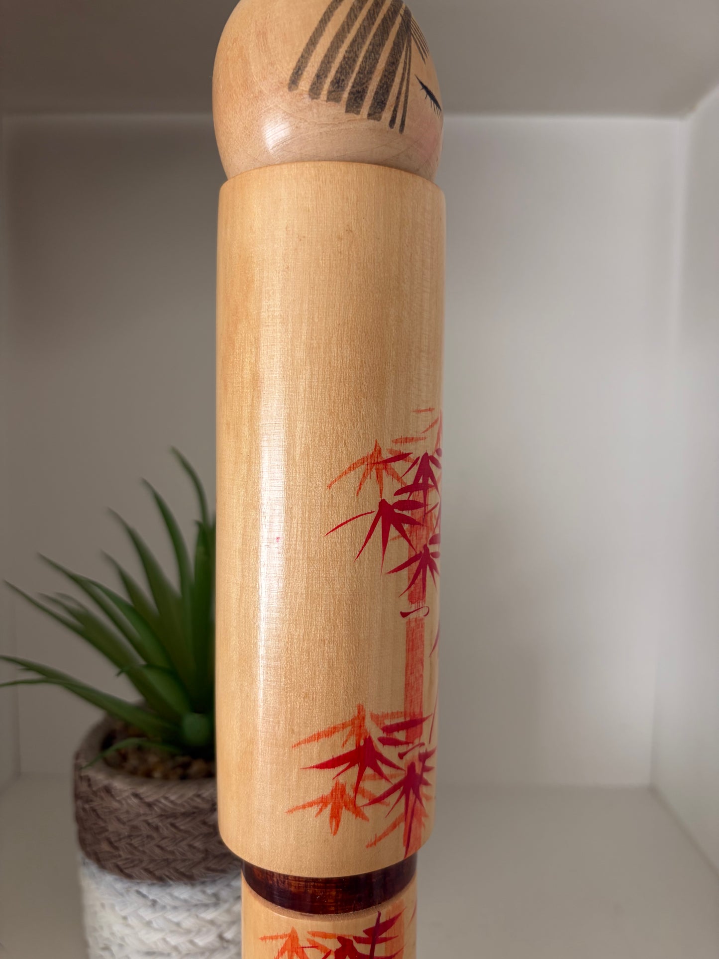 Vintage Sosaku kokeshi by Sato Suigai (1920-) - With box