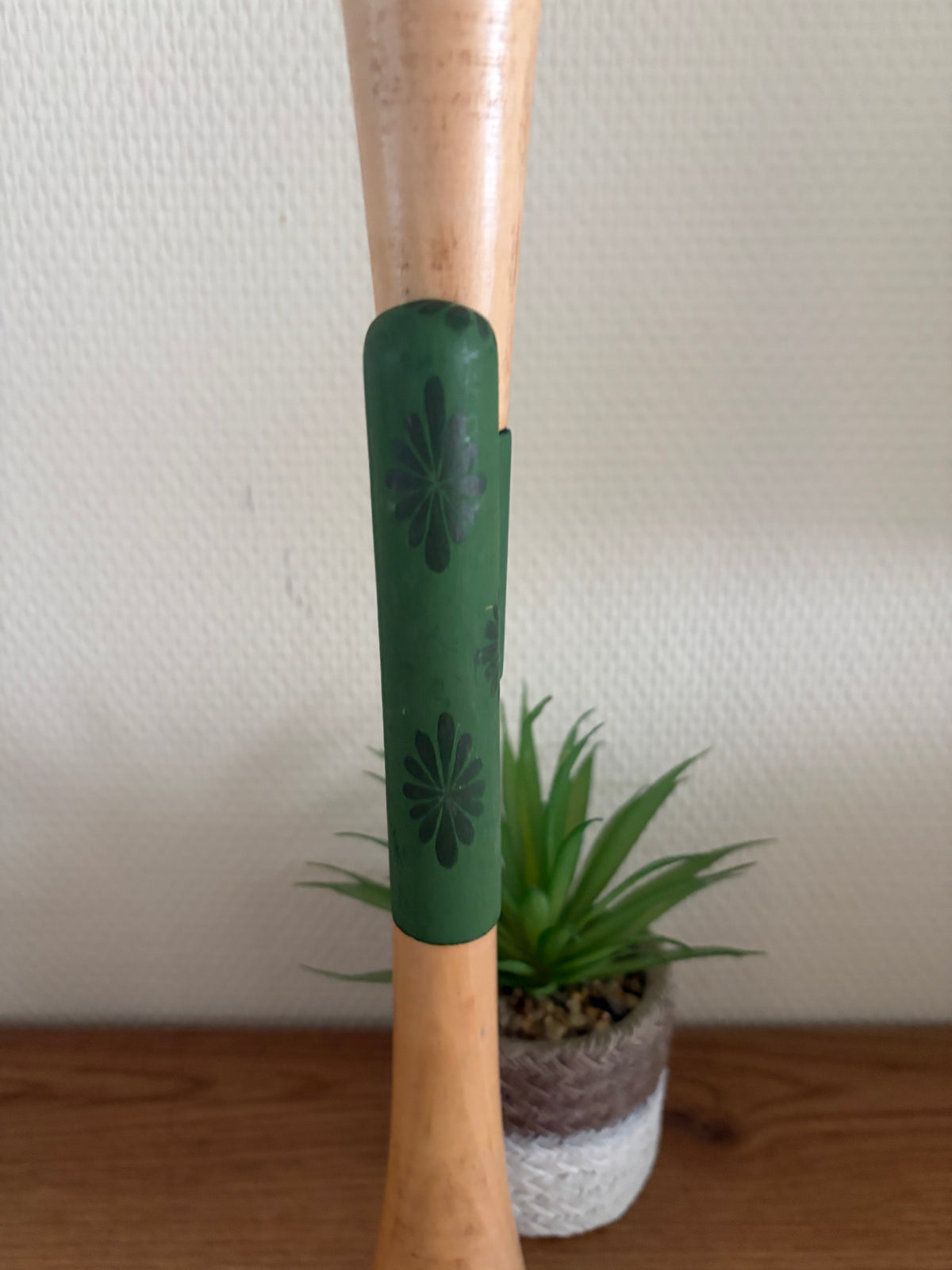 Rare vintage Sosaku kokeshi by Shido Shozan (1932-1995)