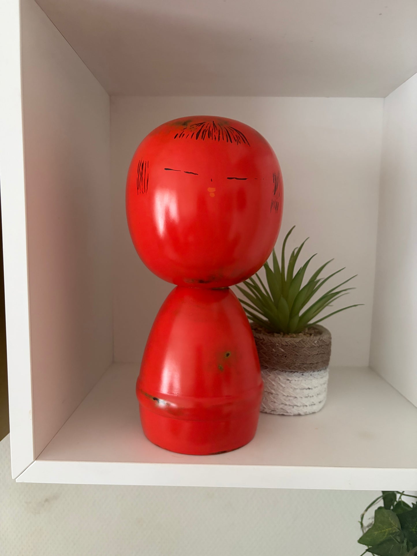 Exclusive vintage Sosaku kokeshi by Takahashi Hashime (1918-2002)