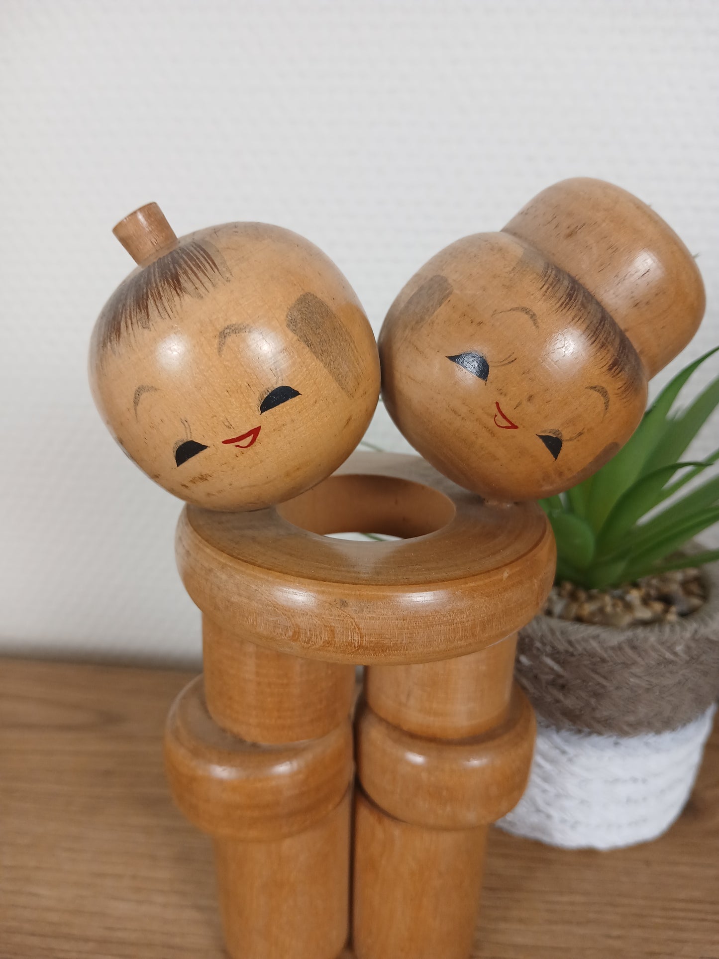 Vintage Sosaku Kokeshi made by Kishi Sadao (1932-1998)