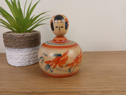 Vintage Ejiko kokeshi from the Togatta strain