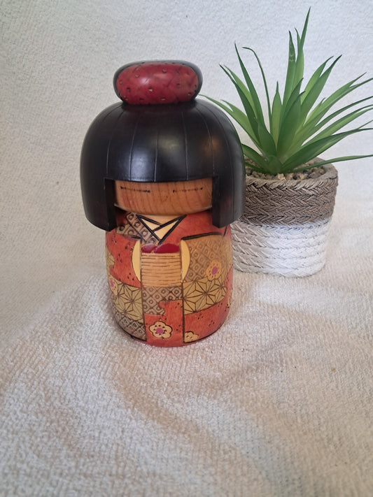 Vintage Gumma kokeshi made by Kazuo Takamizawa (1927-)