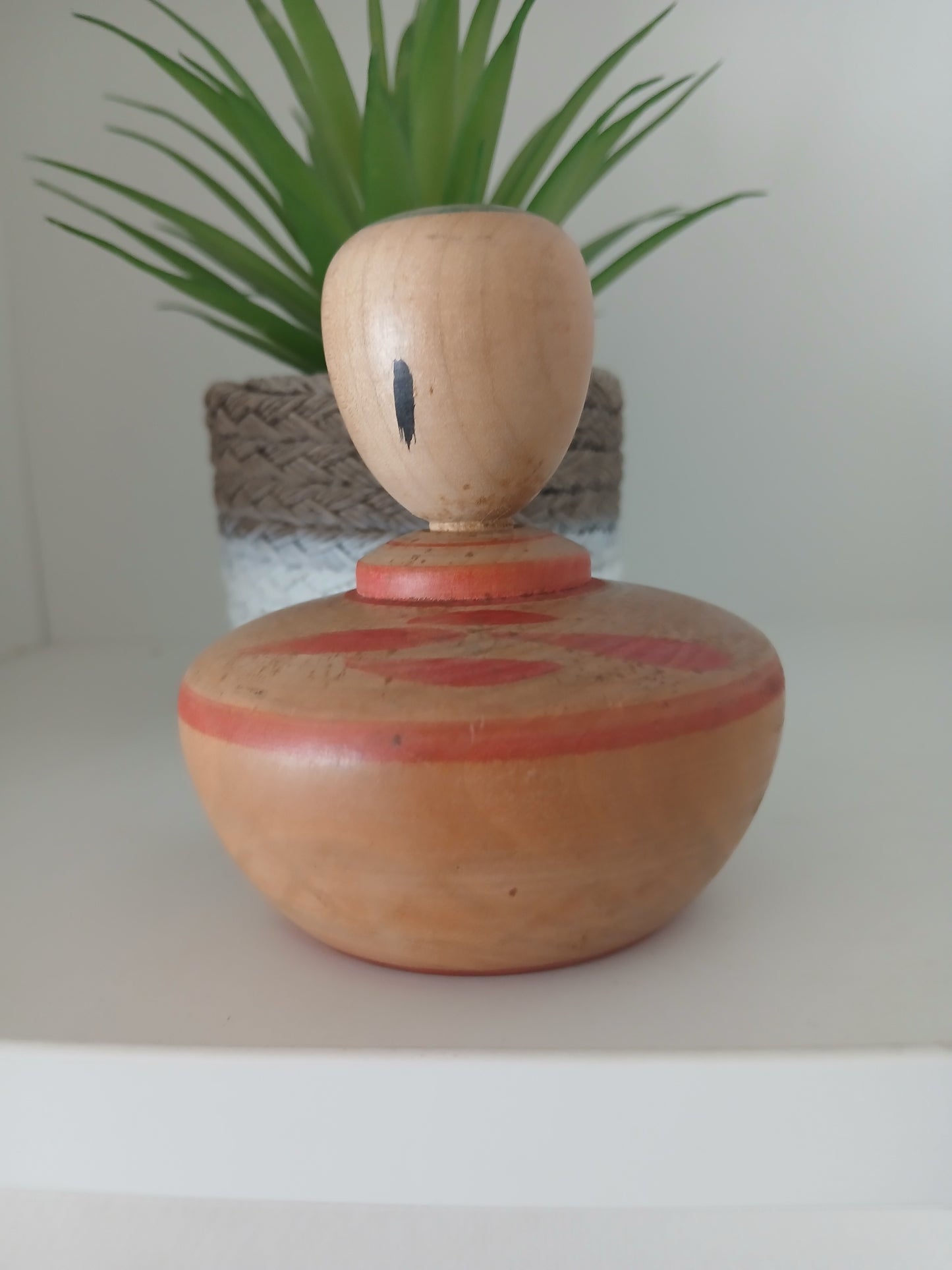 Vintage Ejiko kokeshi from the Nakanosawa strain by Fumio Kakizaki