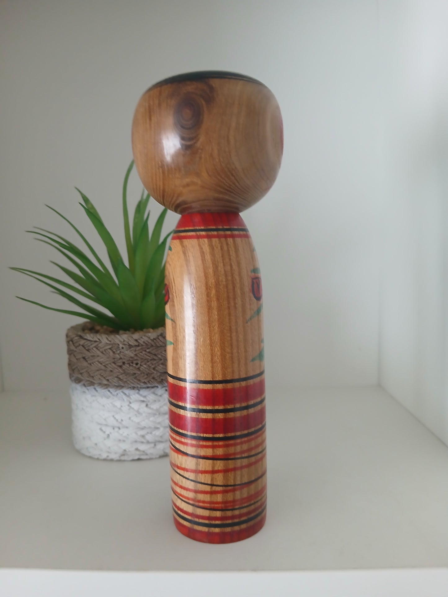 Vintage traditional Nakanosawa kokeshi