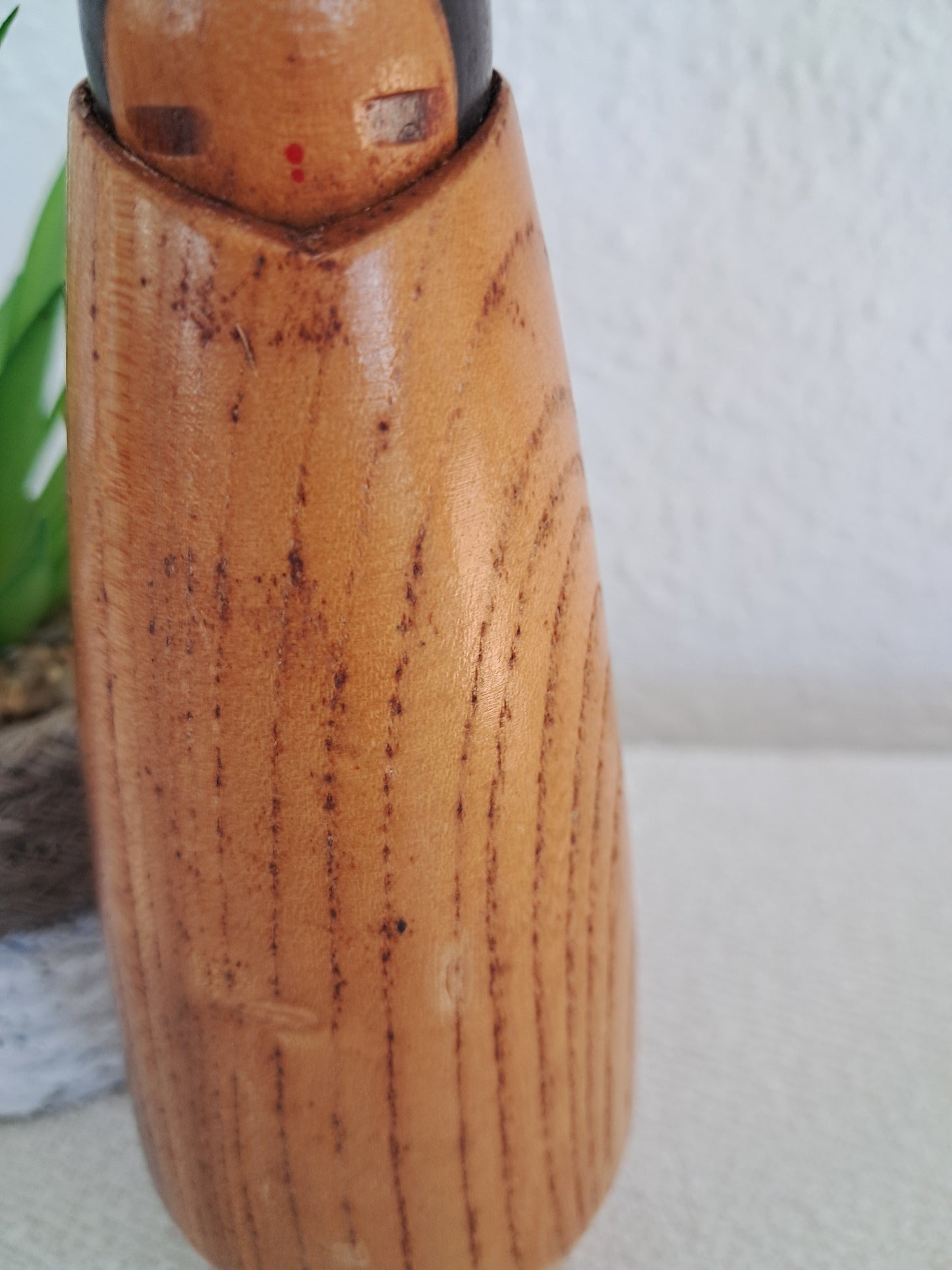 Exclusive vintage Sosaku kokeshi made by Sanpei Yamanaka (1926-2012)