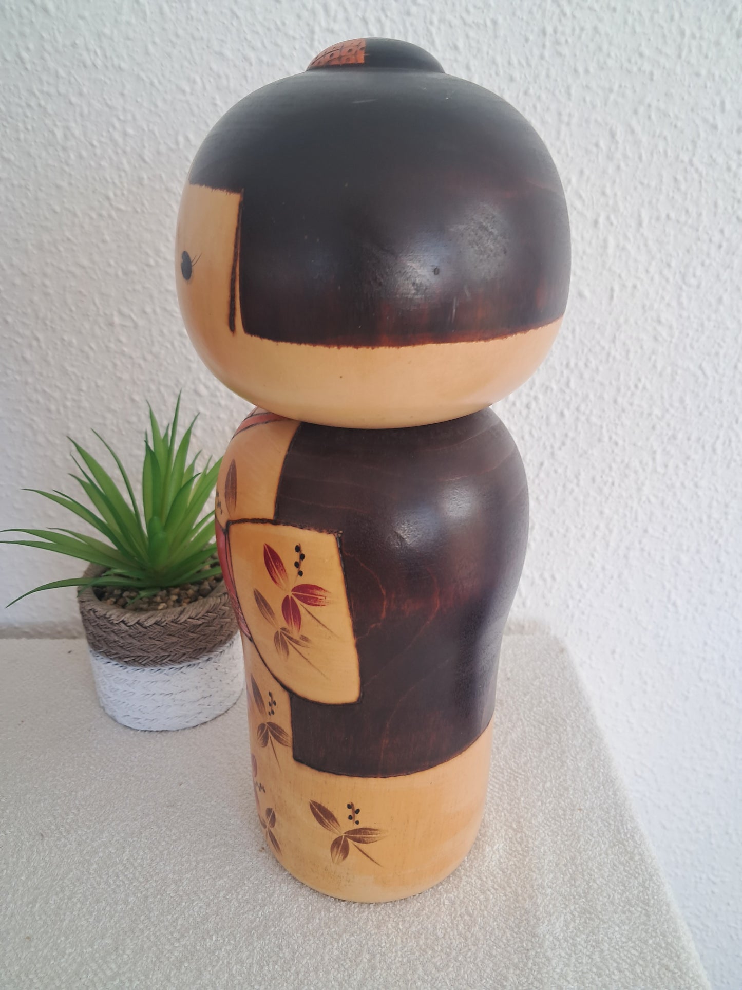 Rare Exclusive creative kokeshi by Kishi Sadao (1932-1998)