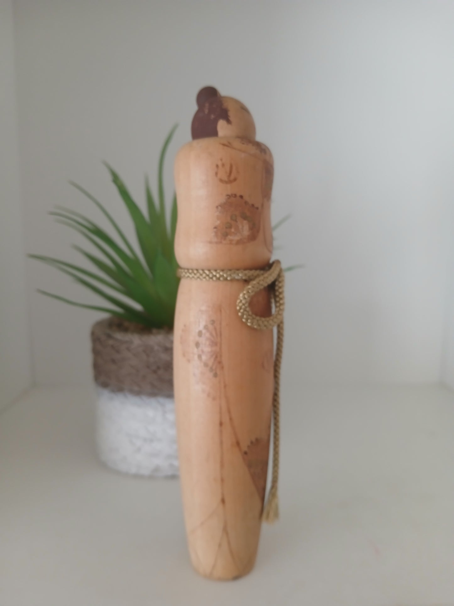 Elegant vintage creative kokeshi