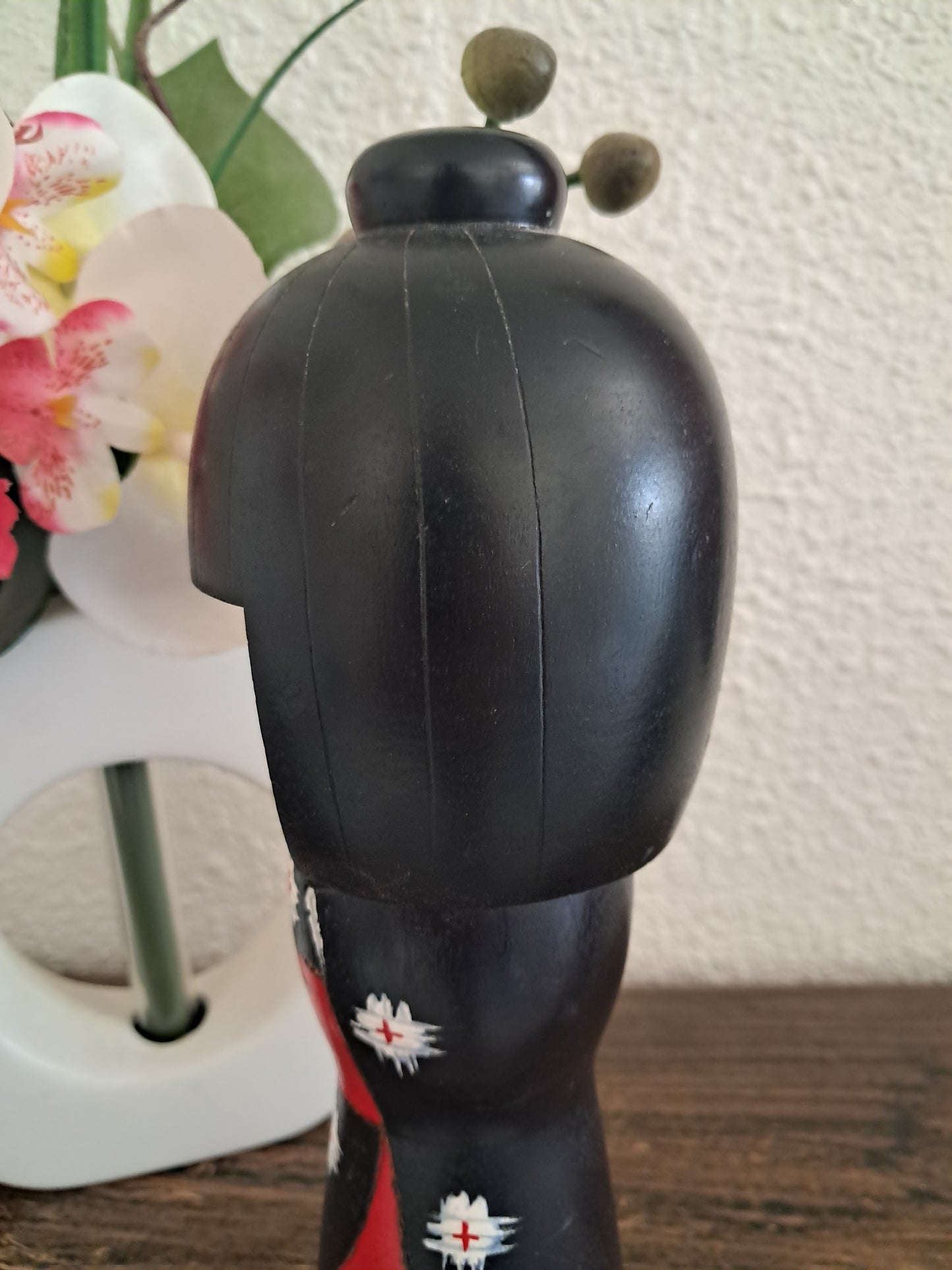 Vintage Sosaku kokeshi by Kishi Sadao (1932-1998)