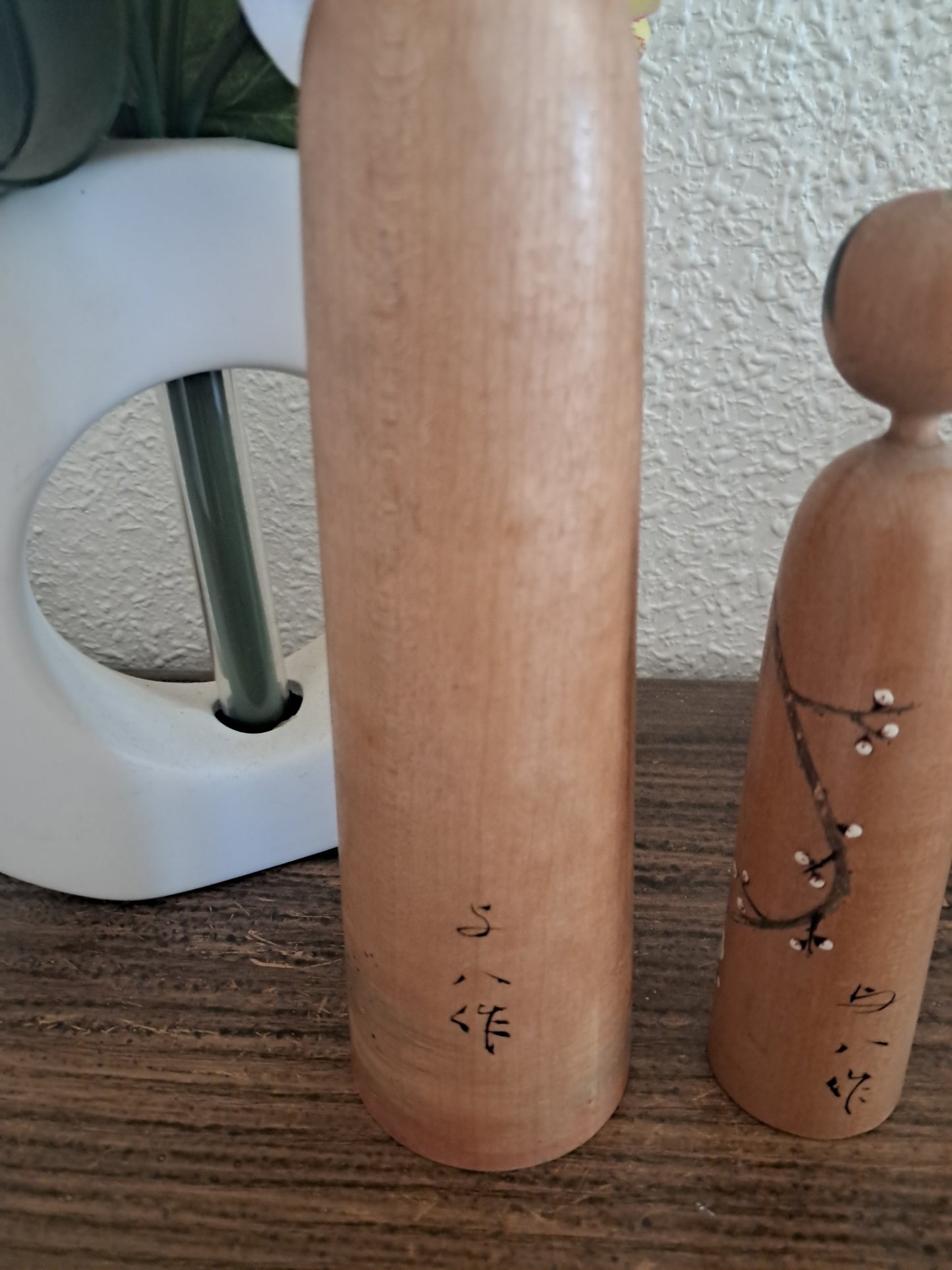 Exclusive 2 vintage Kijiyama kokeshi by Takano Yohachi (1907-1994)