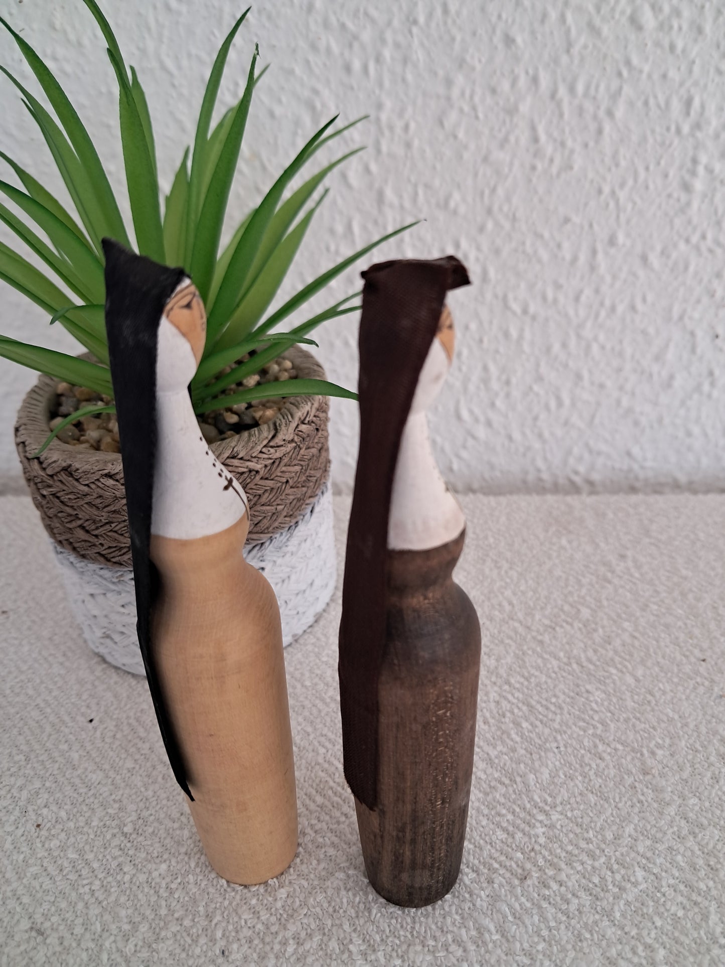 Set off vintage nun kokeshi