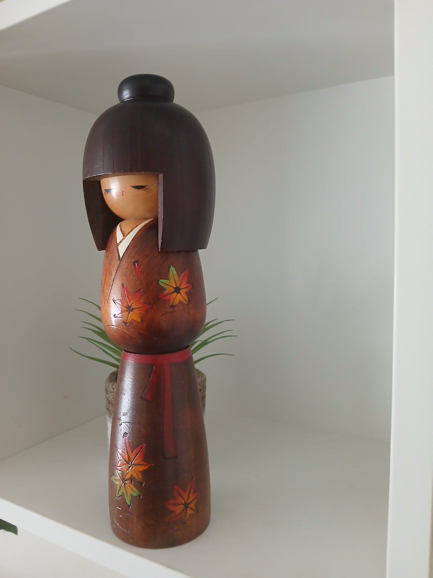 Beautiful creative kokeshi by Kishi Sadao (1932-1998)