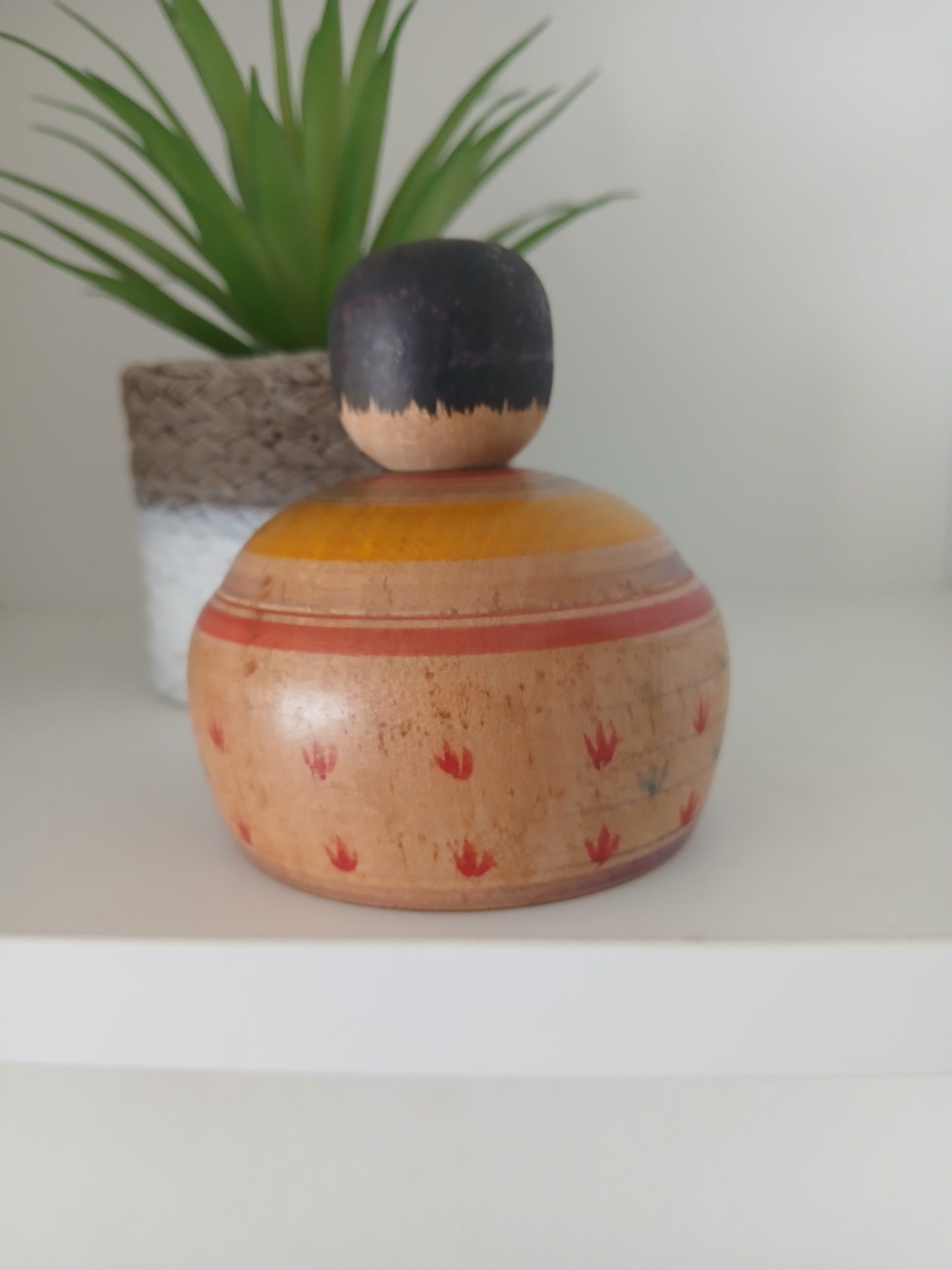 Vintage Ejiko kokeshi from the Tsugaru strain