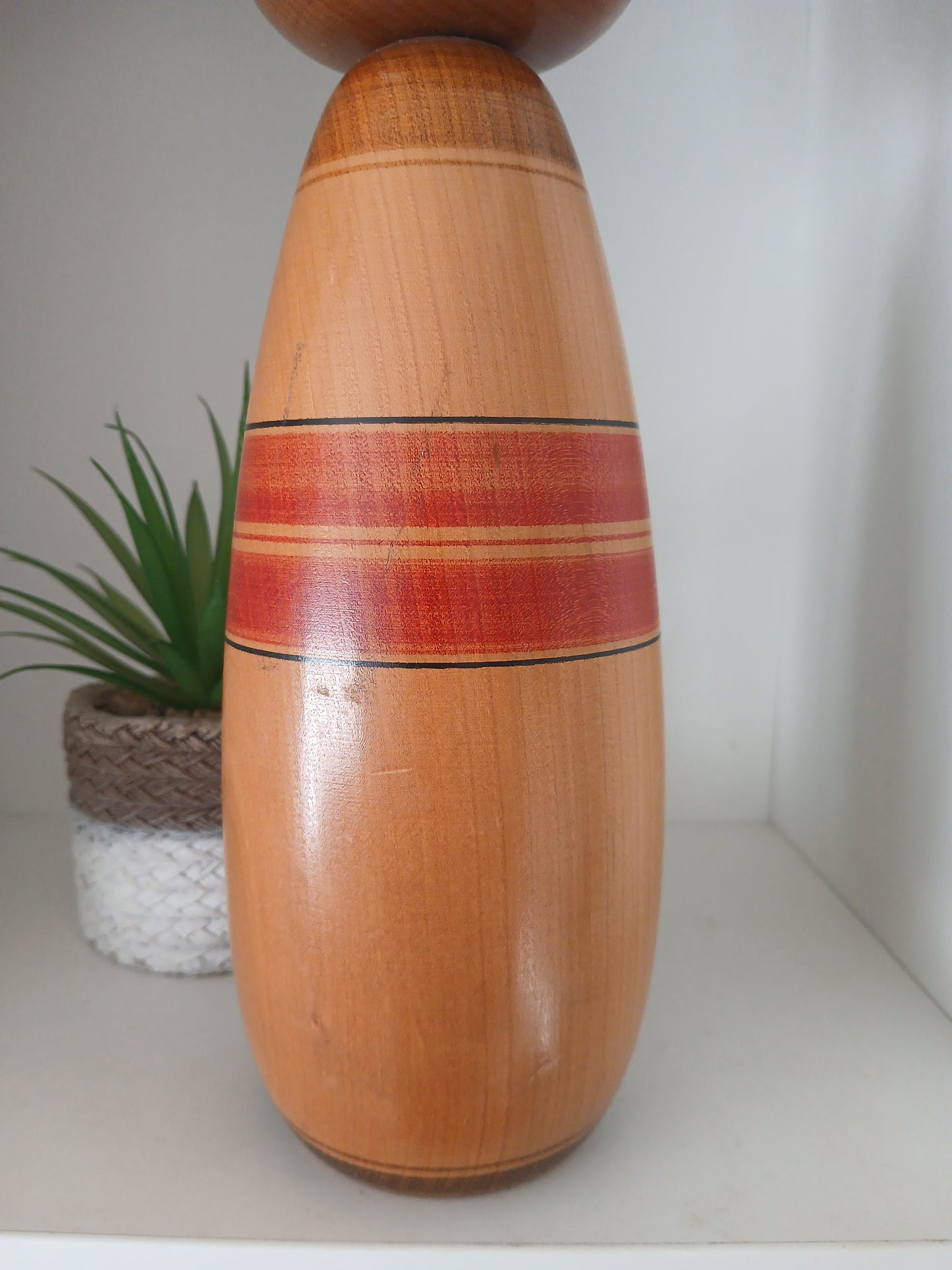Vintage traditional Togatta kokeshi by Yasuo Maehara