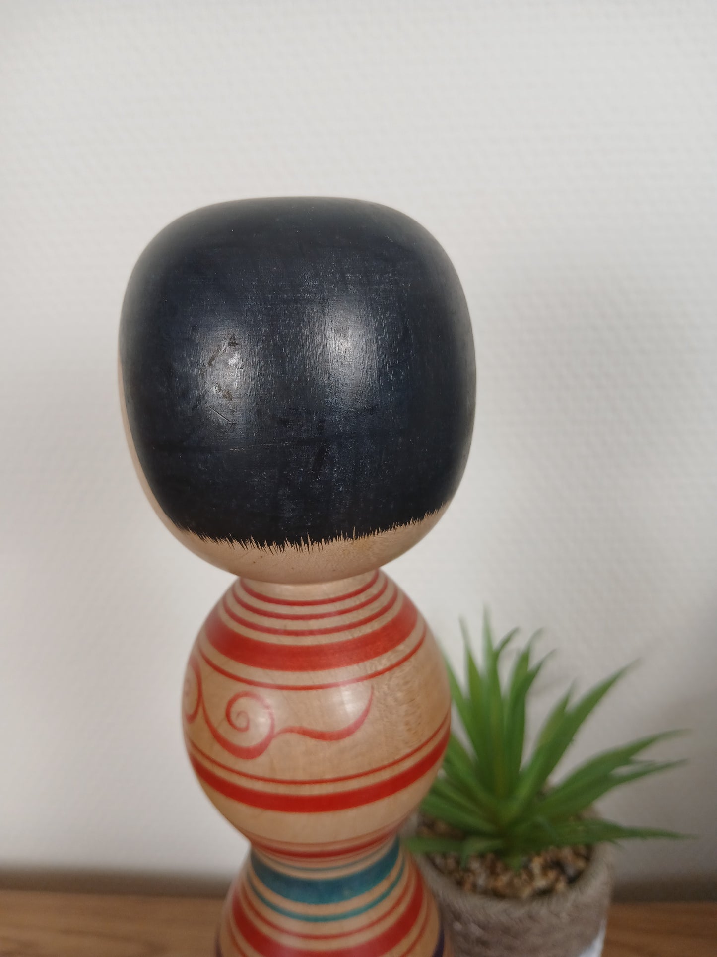 Vintage traditional Tsugaru kokeshi by Muramoto Fumio