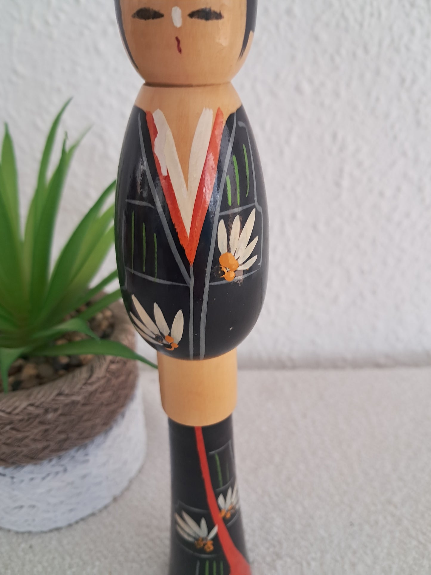 Elegant vintage sosaku kokeshi