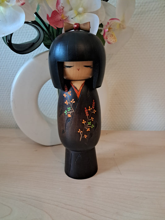 Vintage Sosaku kokeshi by Kishi Sadao (1932-1998)