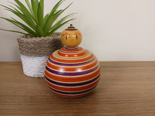 Vintage Ejiko kokeshi by Sato Minoru