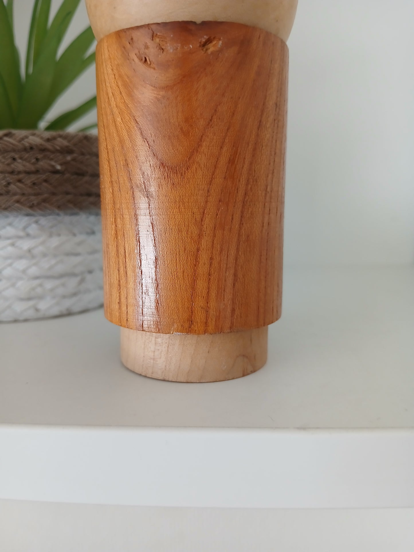 Vintage sosaku kokeshi By Issetsu Kuribayashi (1924-2011)