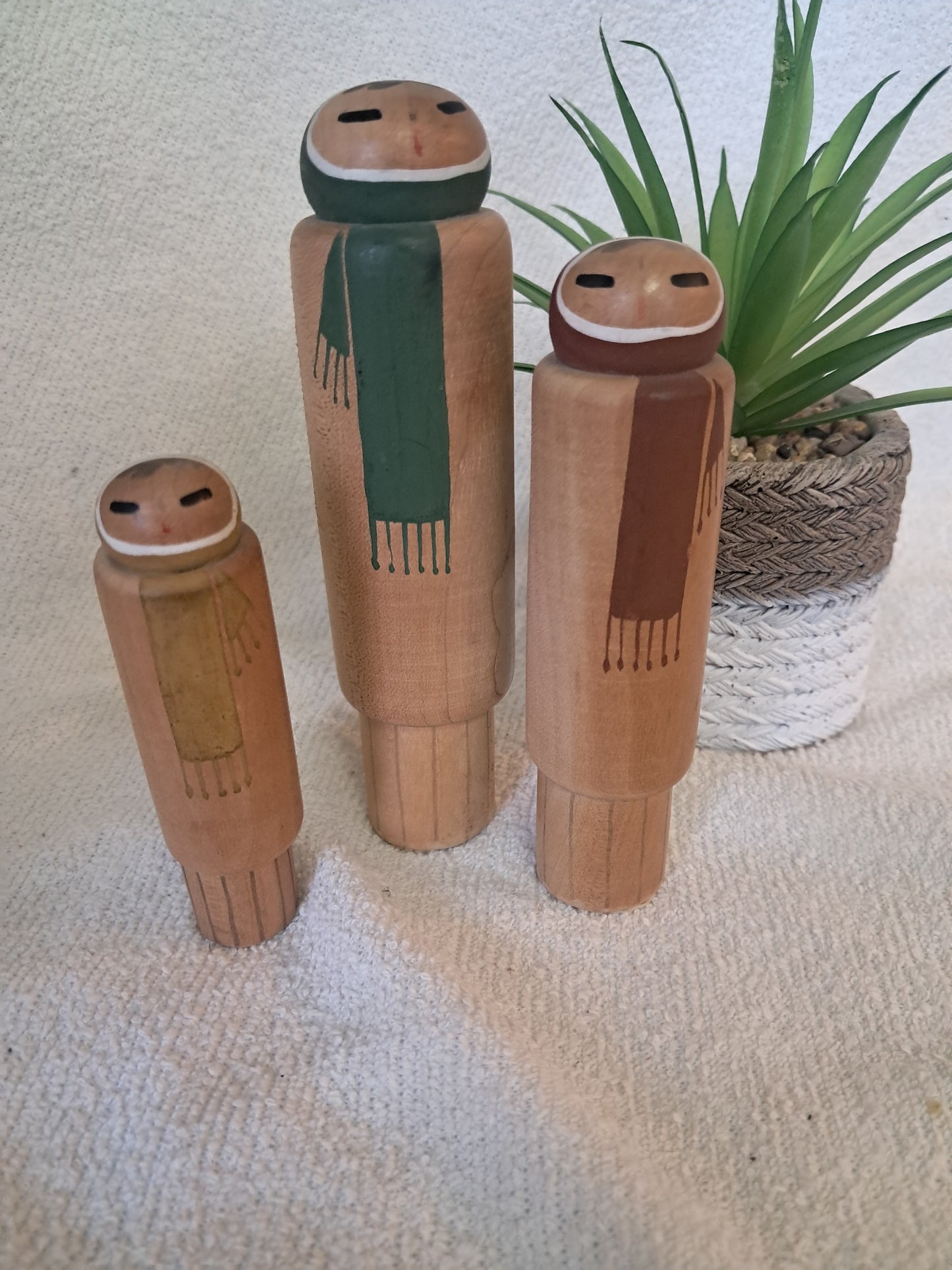 Vintage Sosaku kokeshi by Shozan Shido (1932-1995)