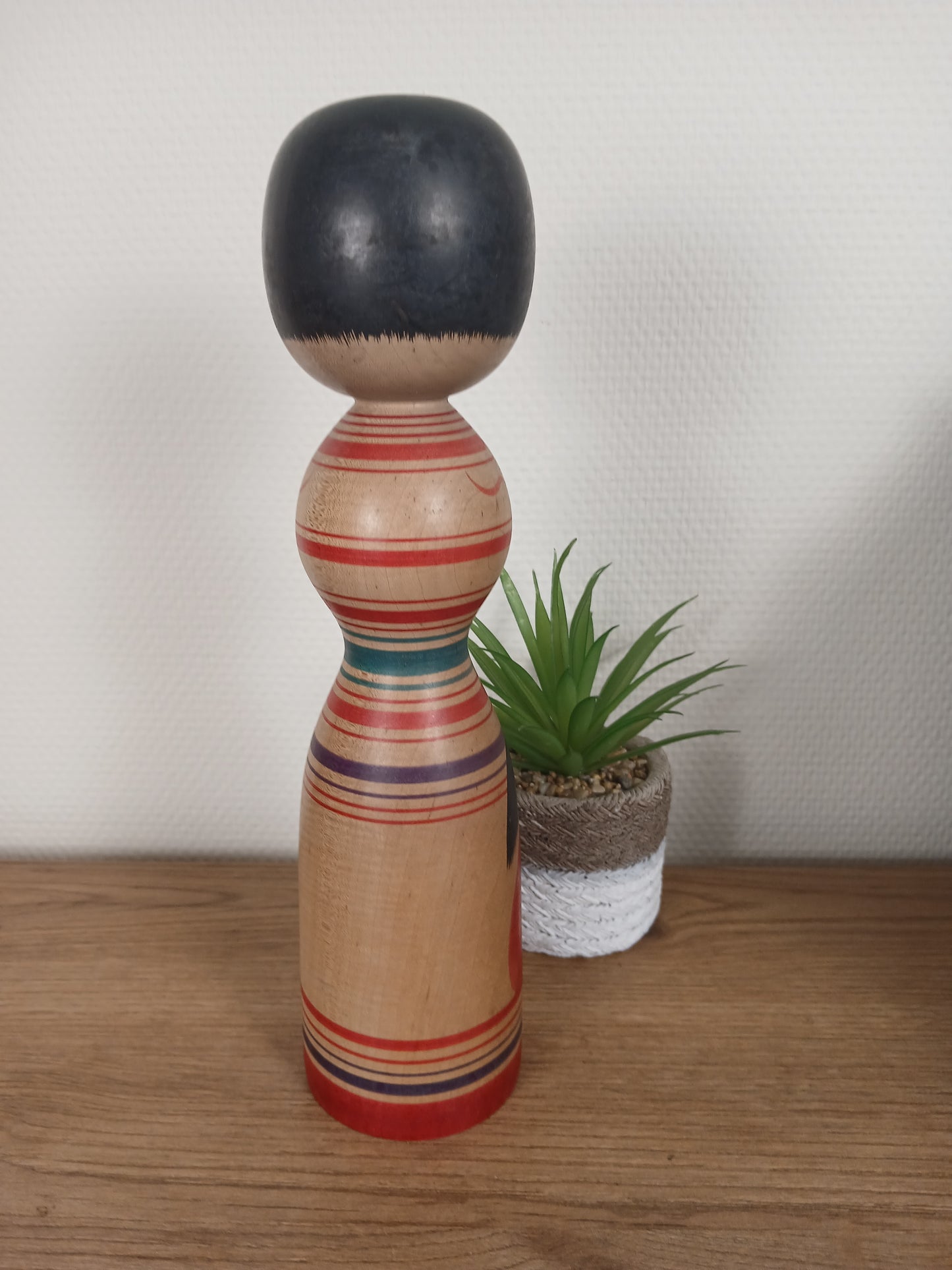 Vintage traditional Tsugaru kokeshi by Muramoto Fumio