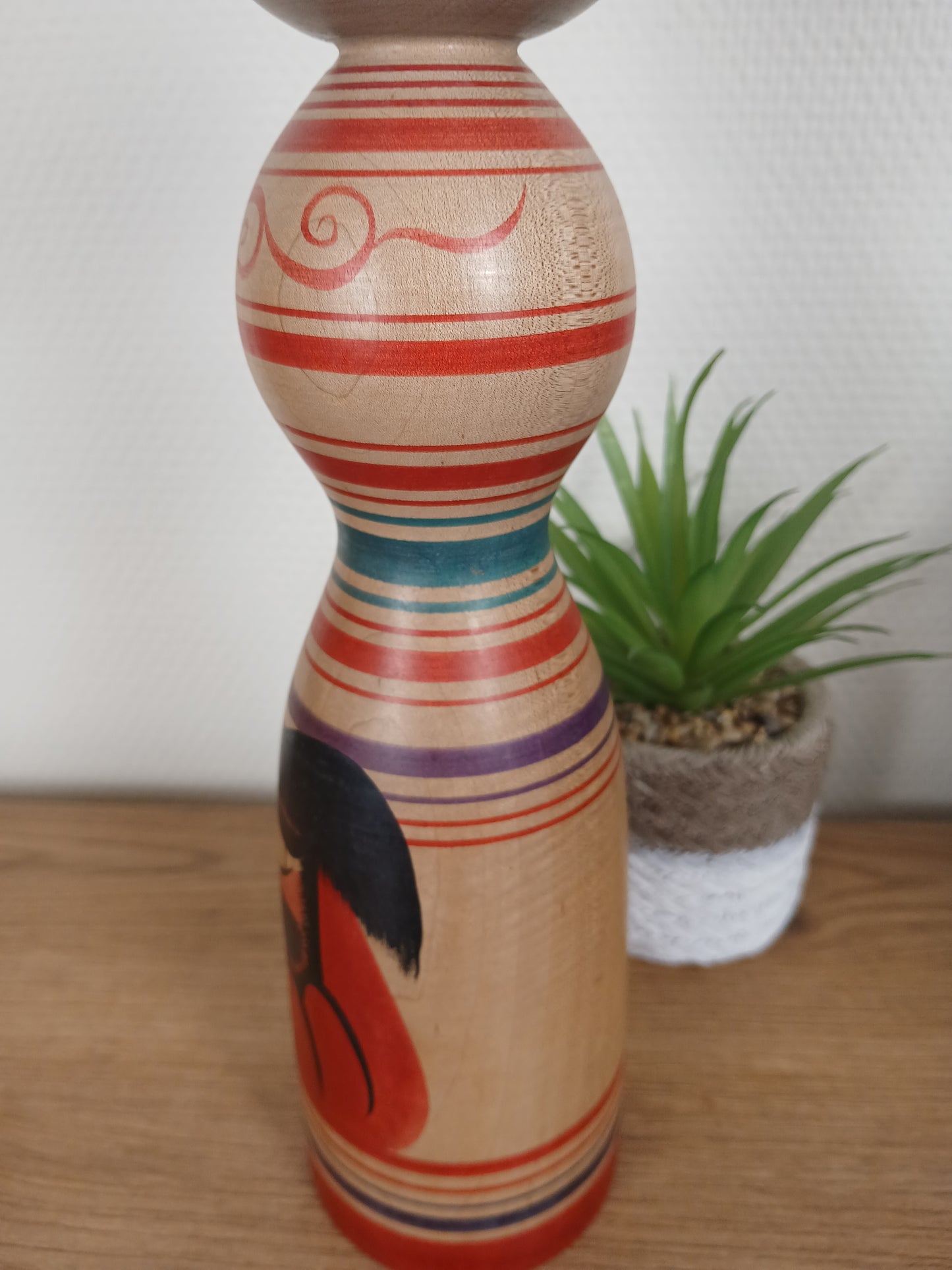 Vintage traditional Tsugaru kokeshi by Muramoto Fumio
