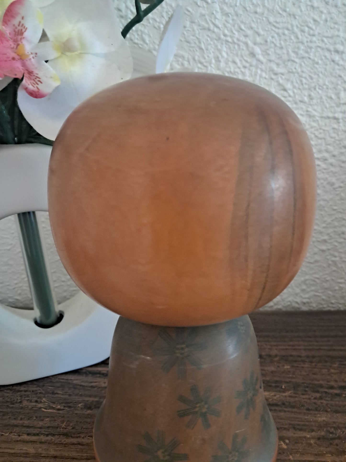 Vintage Sosaku kokeshi by Tsujita Ryozo (1923-)