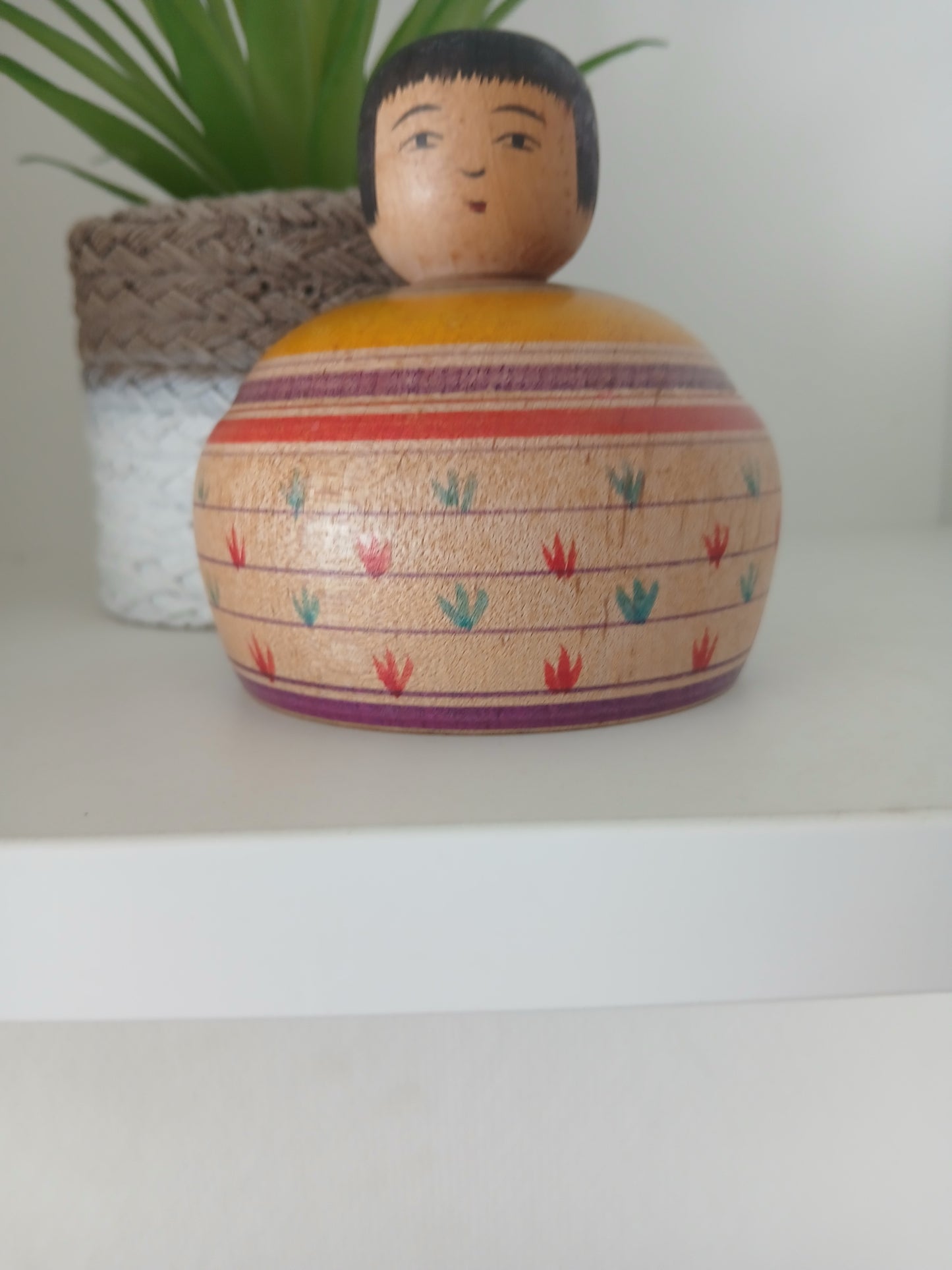 Vintage Ejiko kokeshi from the Tsugaru strain