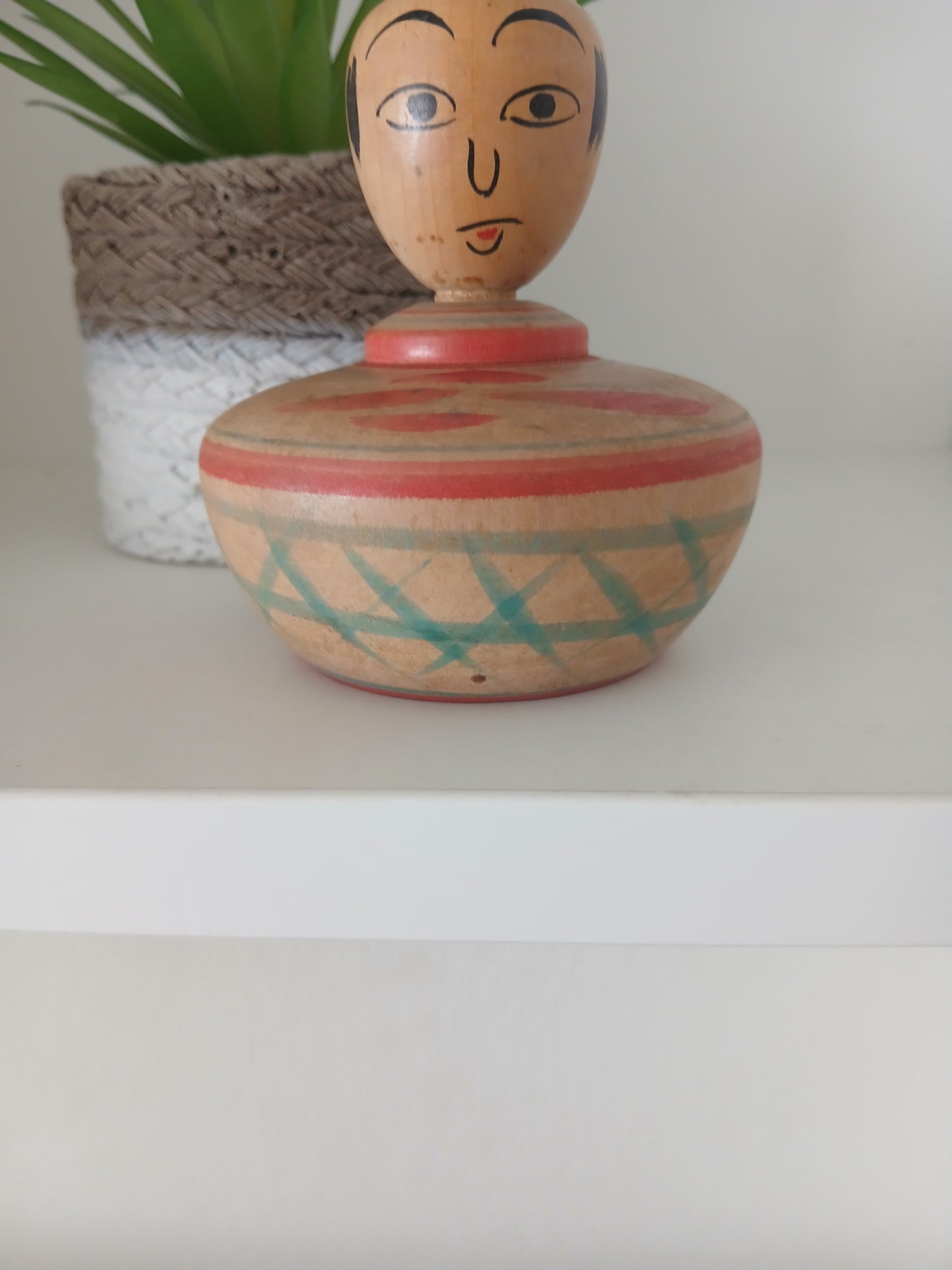 Vintage Ejiko kokeshi from the Nakanosawa strain by Fumio Kakizaki