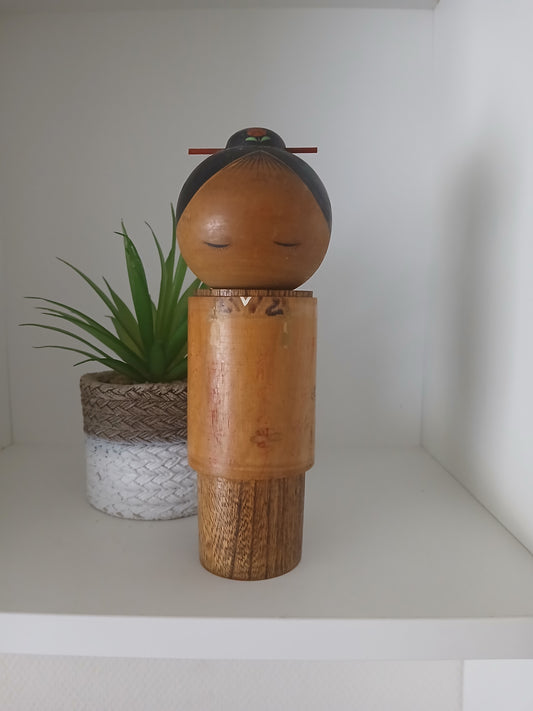 Award winning kokeshi made by Izumi Ueda