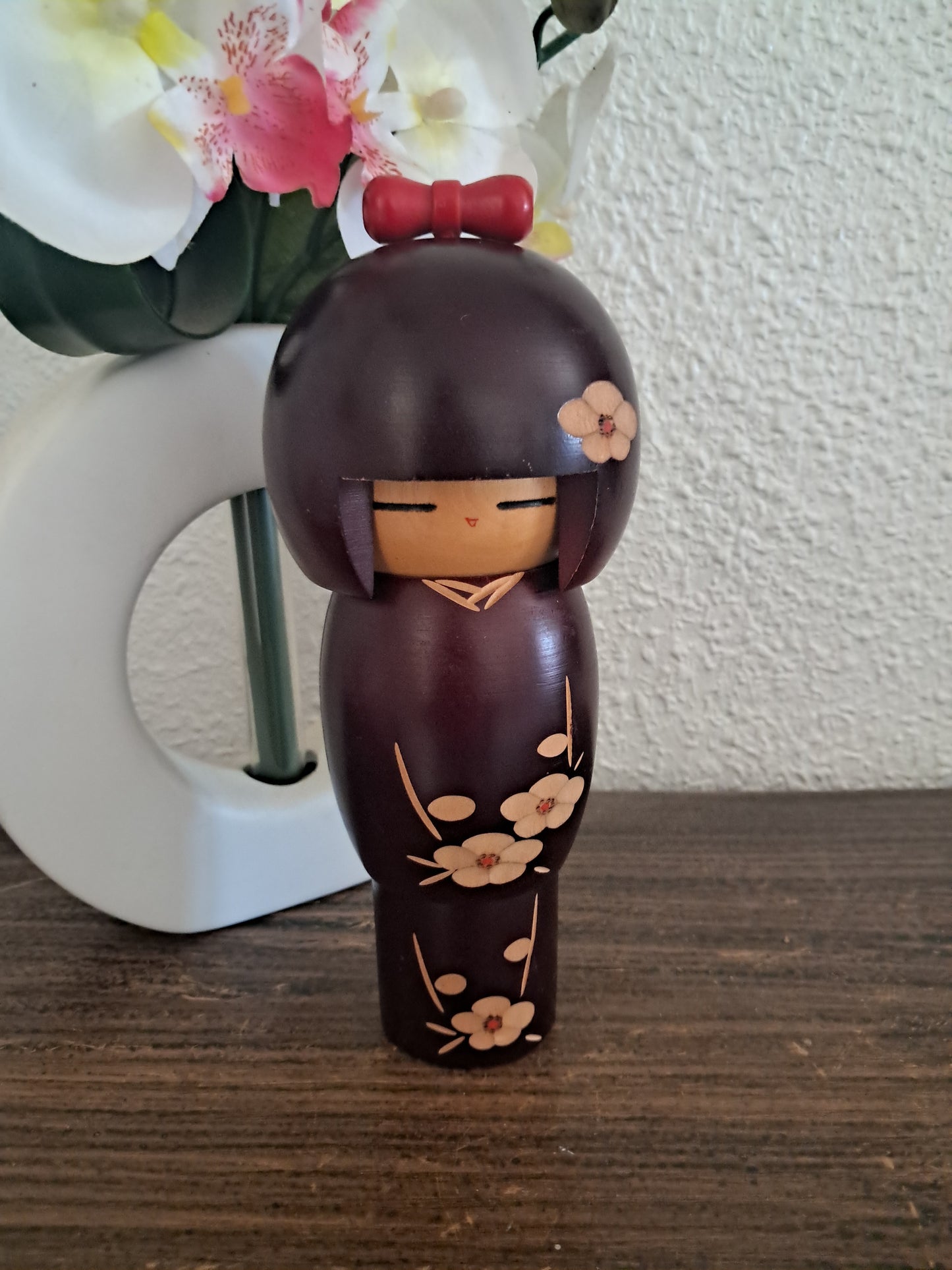 Vintage Sosaku kokeshi by Hajime Miyashita (1940-)