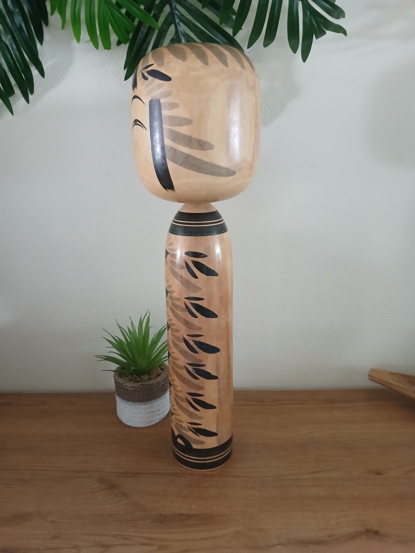 XL Vintage traditional monochrome Togatta kokeshi by Asukura