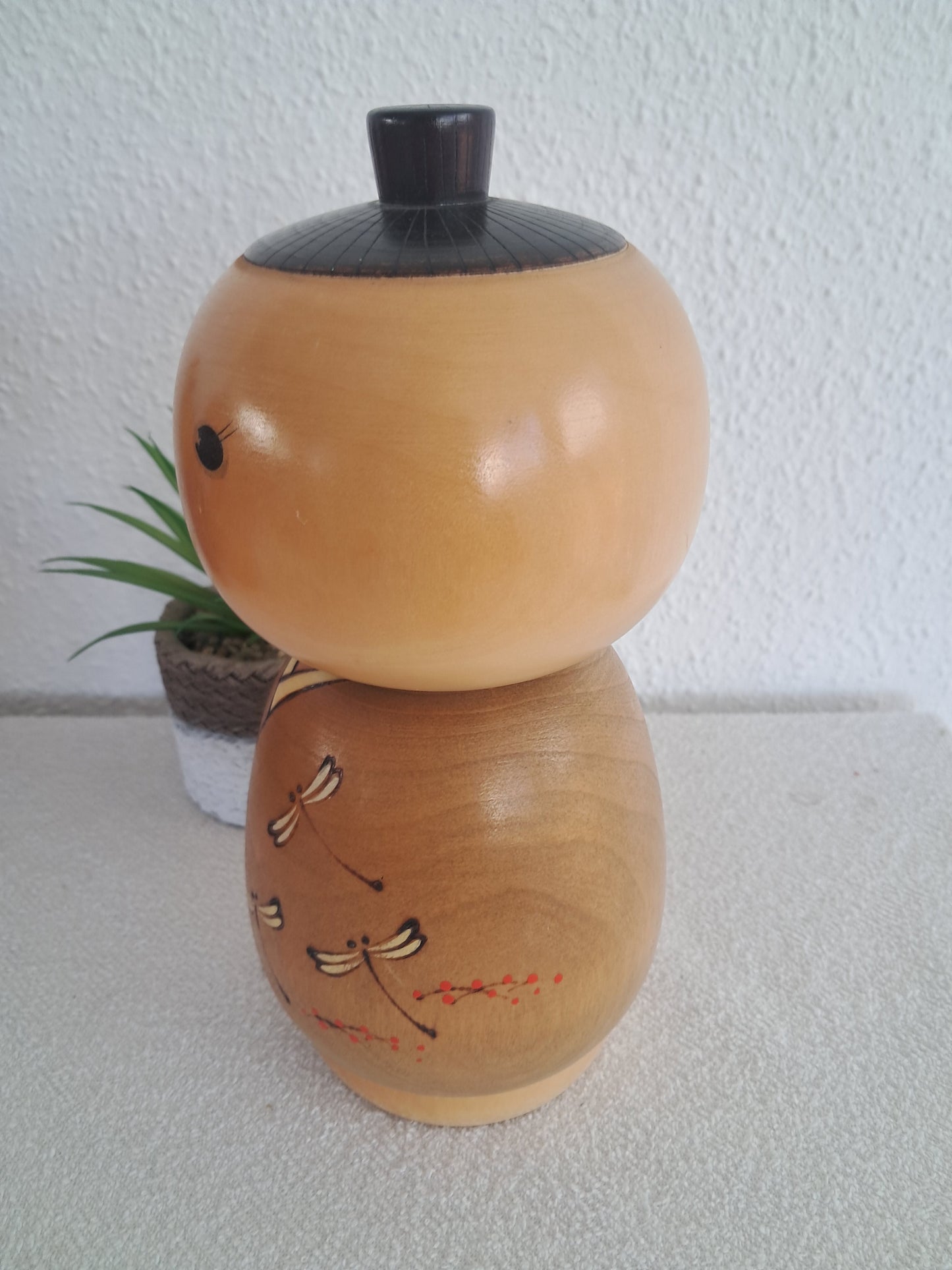 Rare Exclusive creative chunky kokeshi by Kishi Sadao (1932-1998)