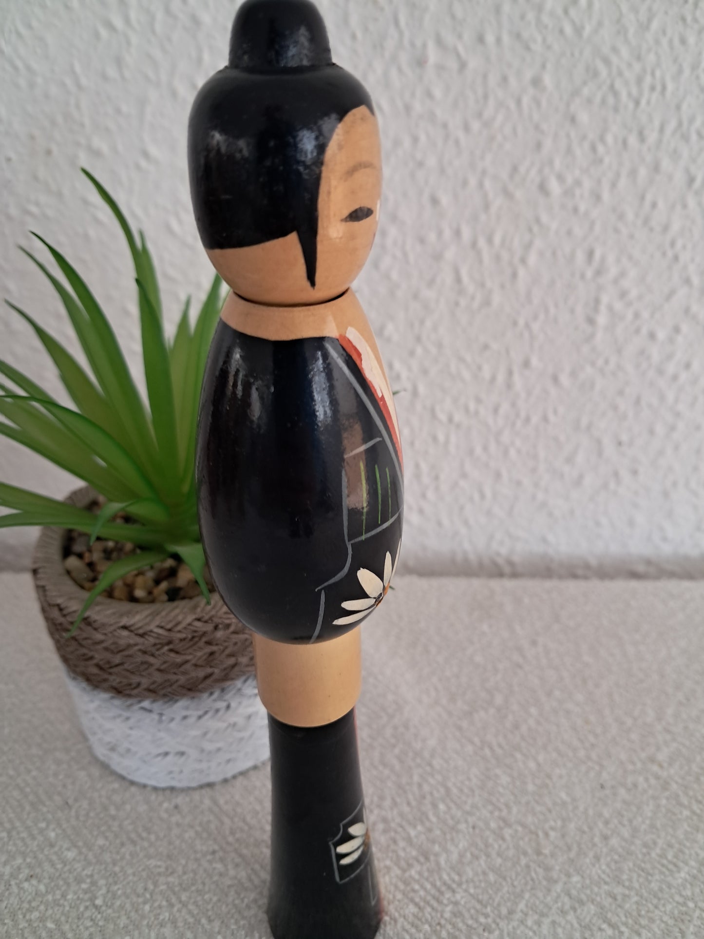 Elegant vintage sosaku kokeshi