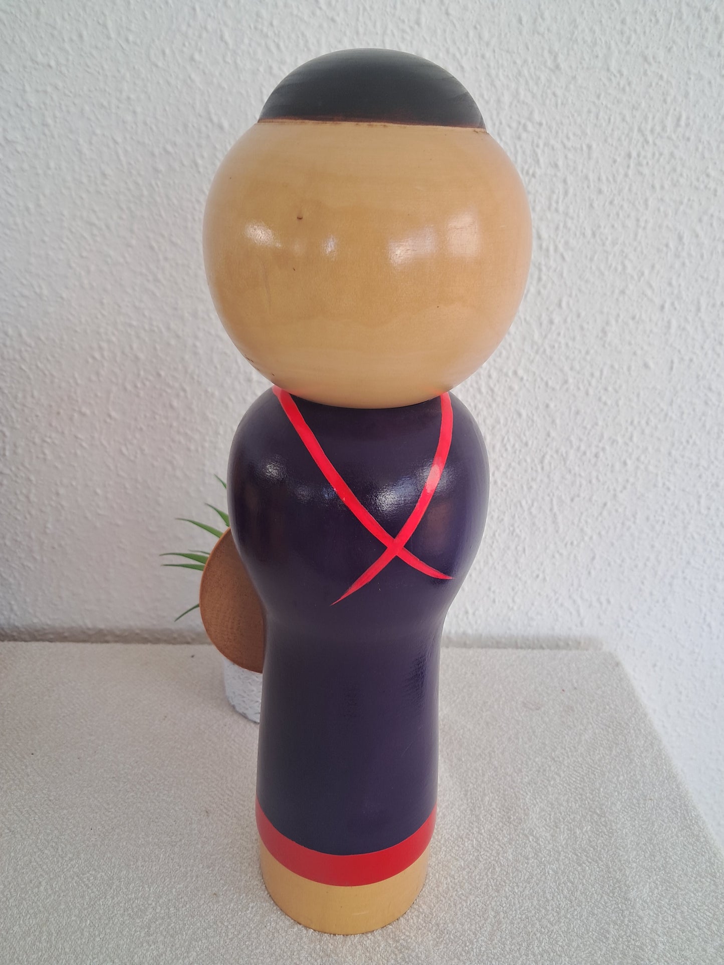 Rare exclusive creative kokeshi by Kishi Sadao (1932-1998) - XL 36cm