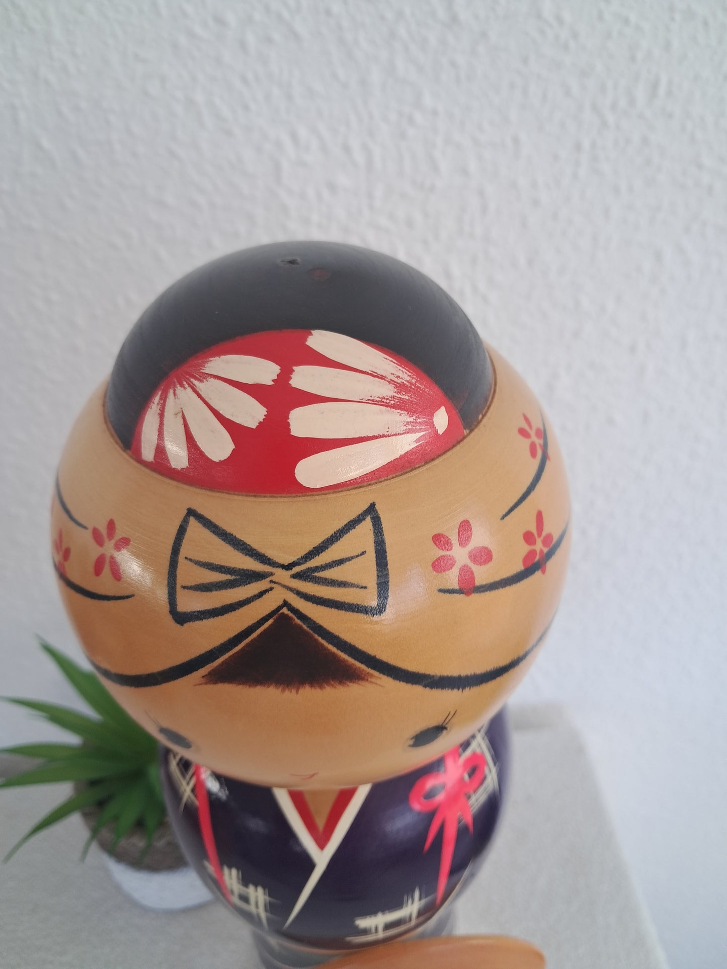 Rare exclusive creative kokeshi by Kishi Sadao (1932-1998) - XL 36cm