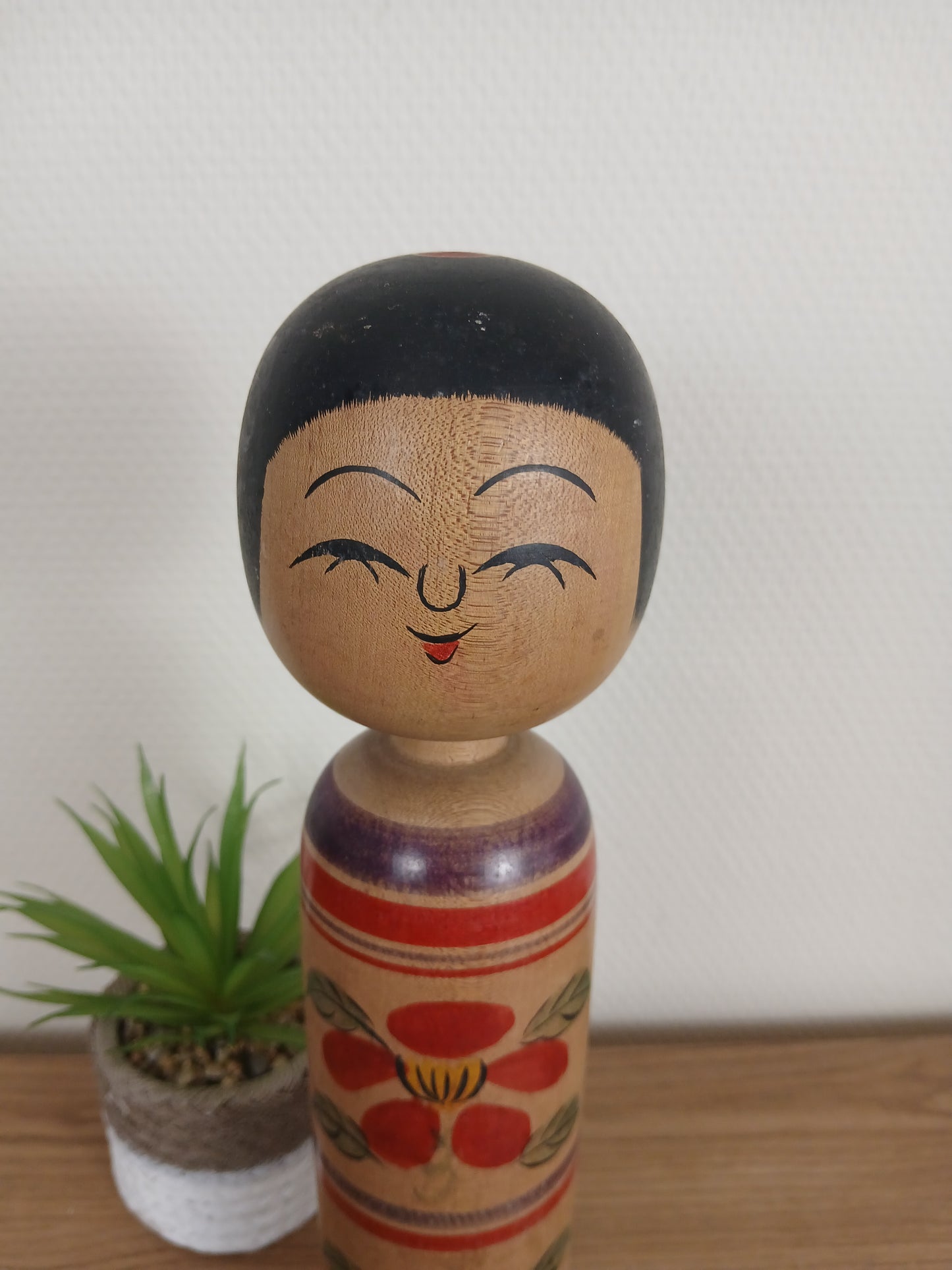 Rare Vintage traditional Tsugaru kokeshi by Mori Senzo (1922-2003)