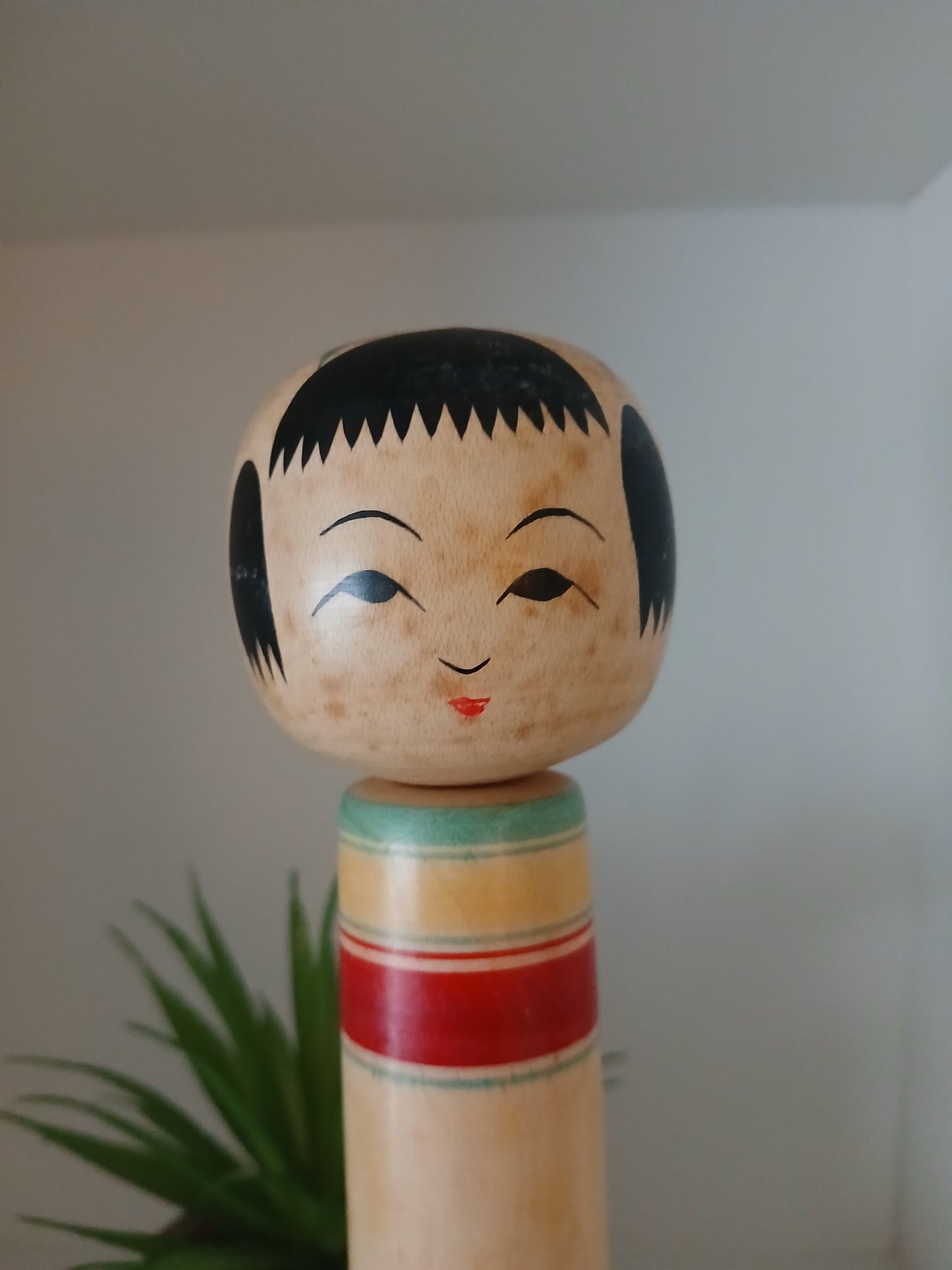 Vintage traditional Nanbu kokeshi by Sasaki Kakuhei