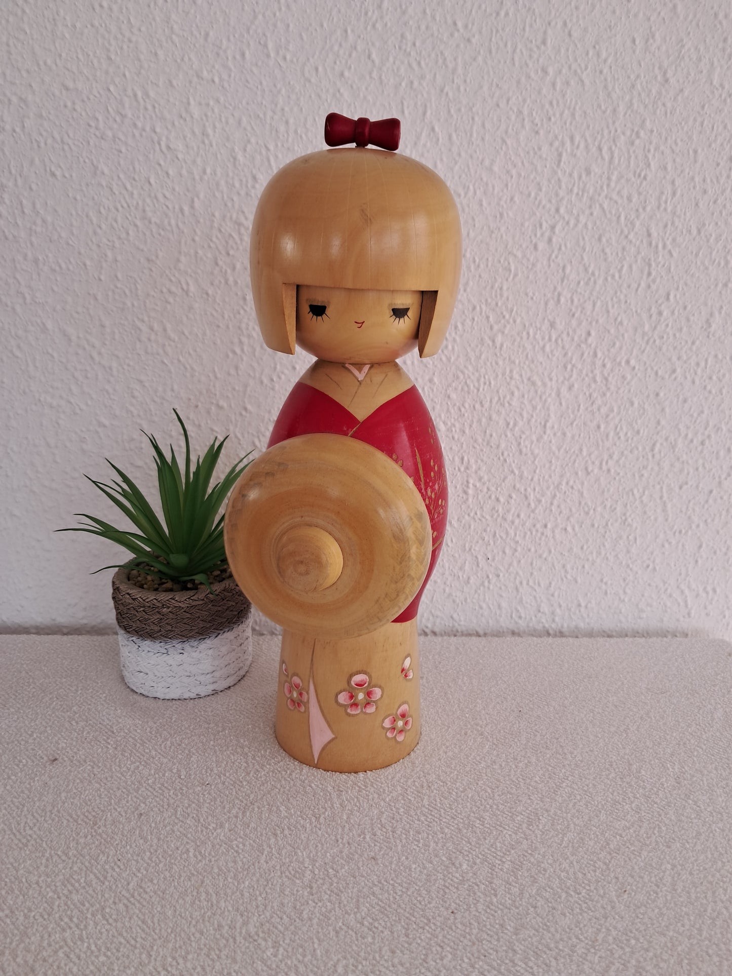 Beautiful big creative kokeshi by Kishi Sadao (1932-1998)