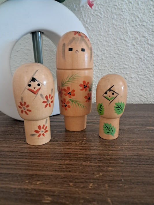 Cute set off 3 sosaku kokeshi