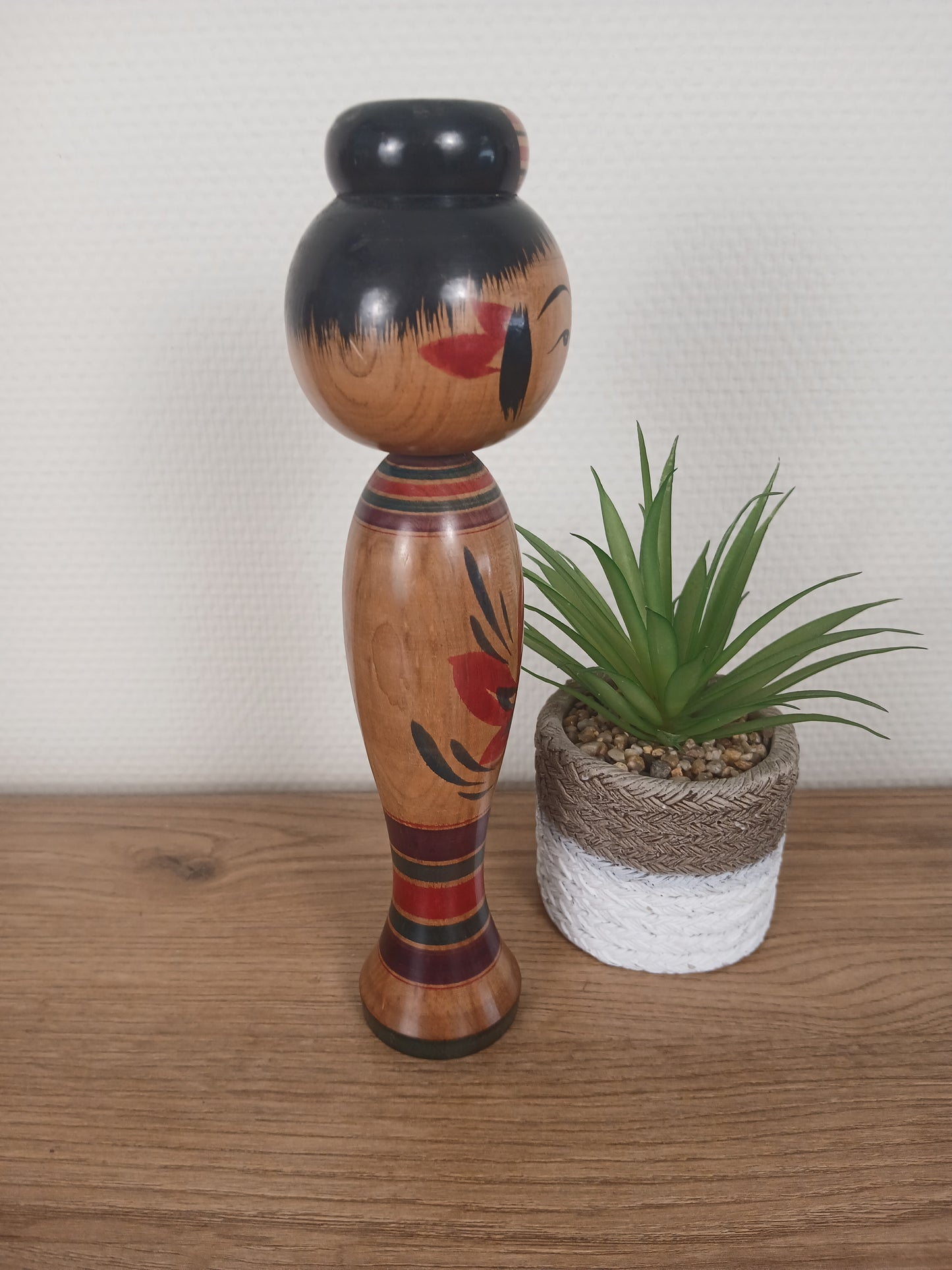 Vintage traditional Togatta kokeshi by Eitaro Sato (1939-)